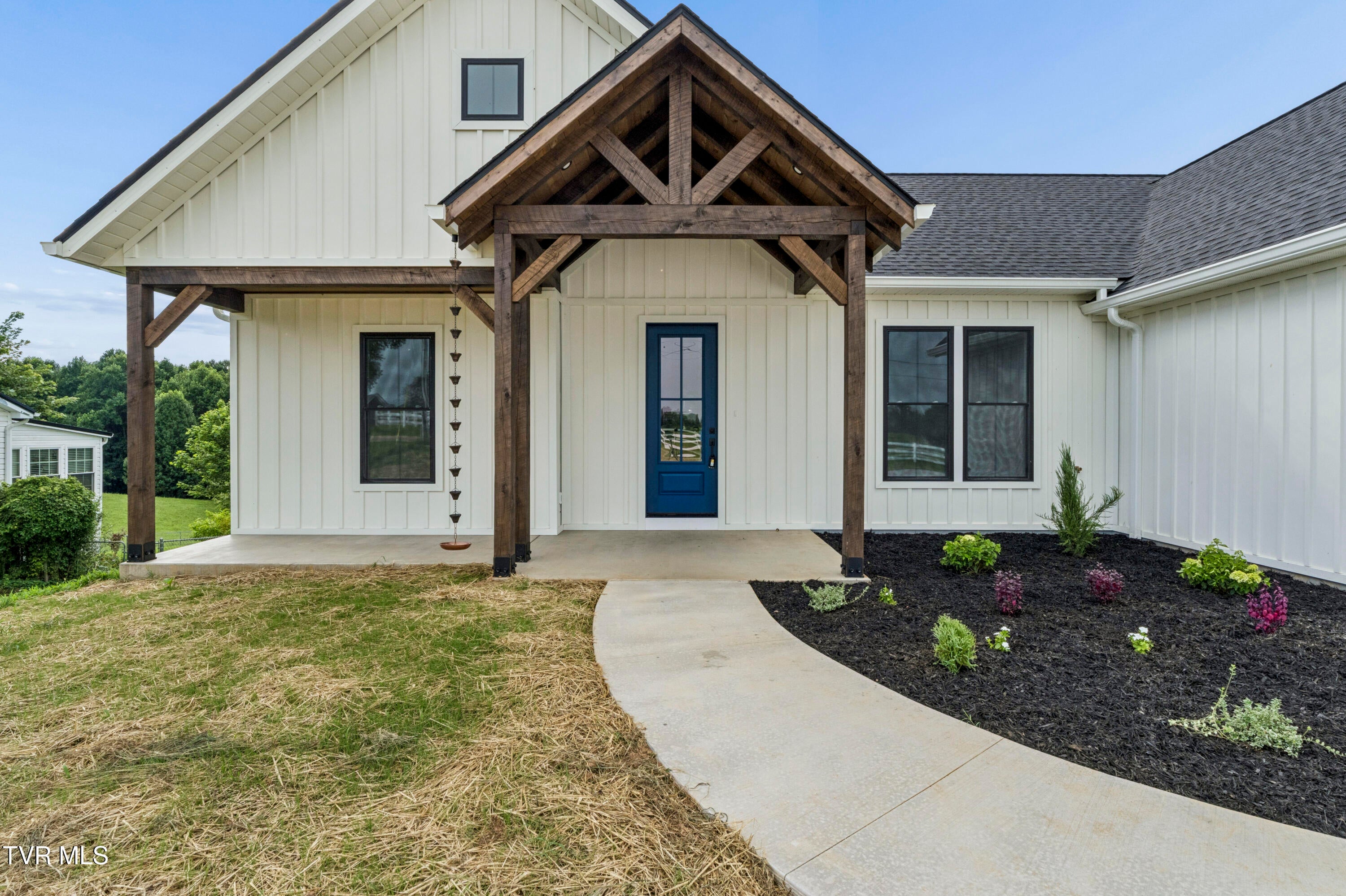 3730 Chuckey Pike