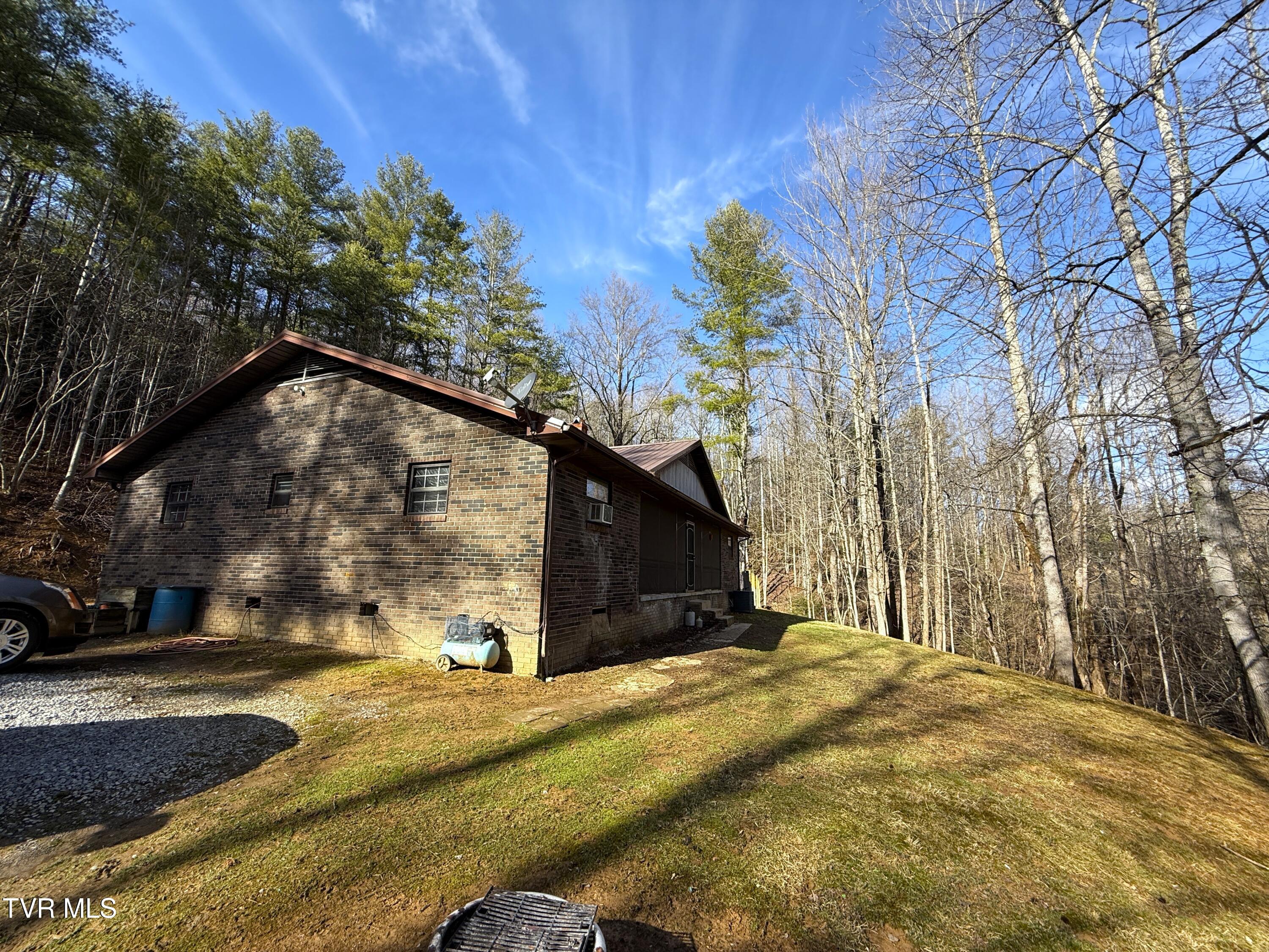 1560 Blue Mill Road, Del Rio, Tennessee image 3