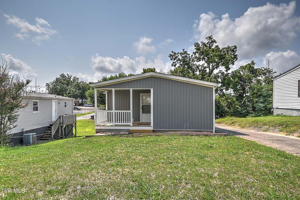 Photo of 1616 C Street, Kingsport, TN 37664 (MLS # 9999378)