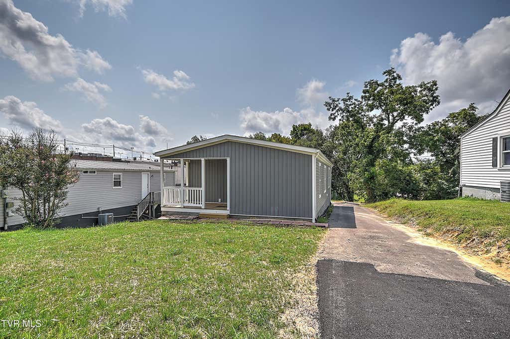 Photo of 1616 C Street, Kingsport, TN 37664 (MLS # 9999378)