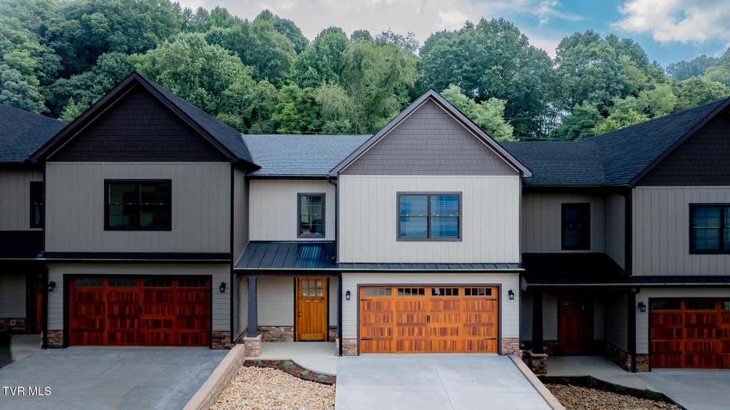 Photo of 1036 Cummings Street #5, Abingdon, VA 24211 (MLS # 9999728)