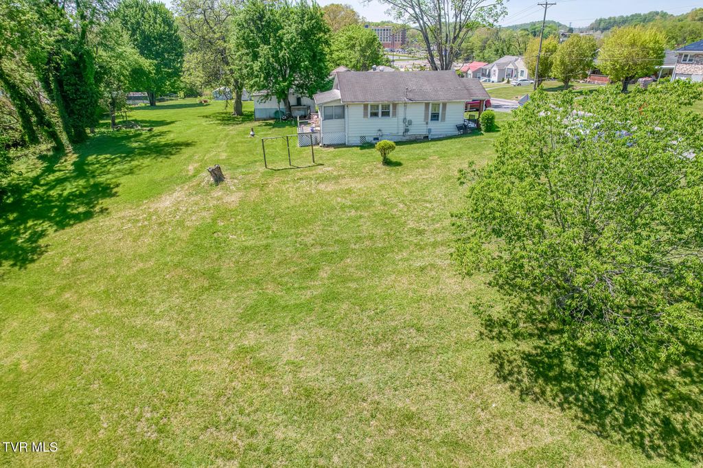 Photo of 2424 Catherine Street, Bristol, VA 24201 (MLS # 9994335)