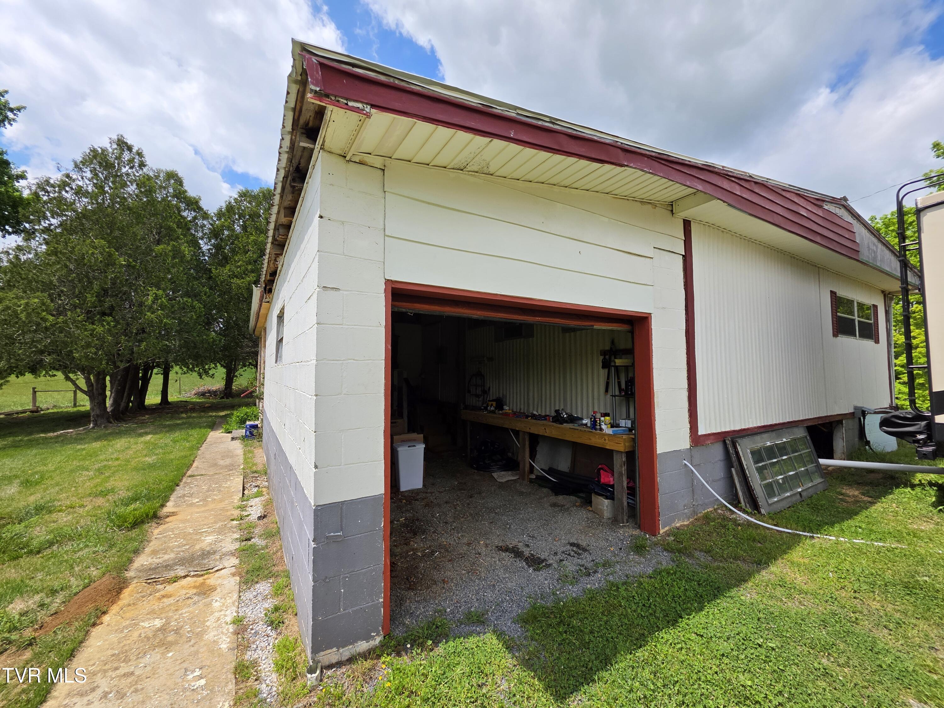 2665 Little Meadow Creek Road, Greeneville, Tennessee image 7