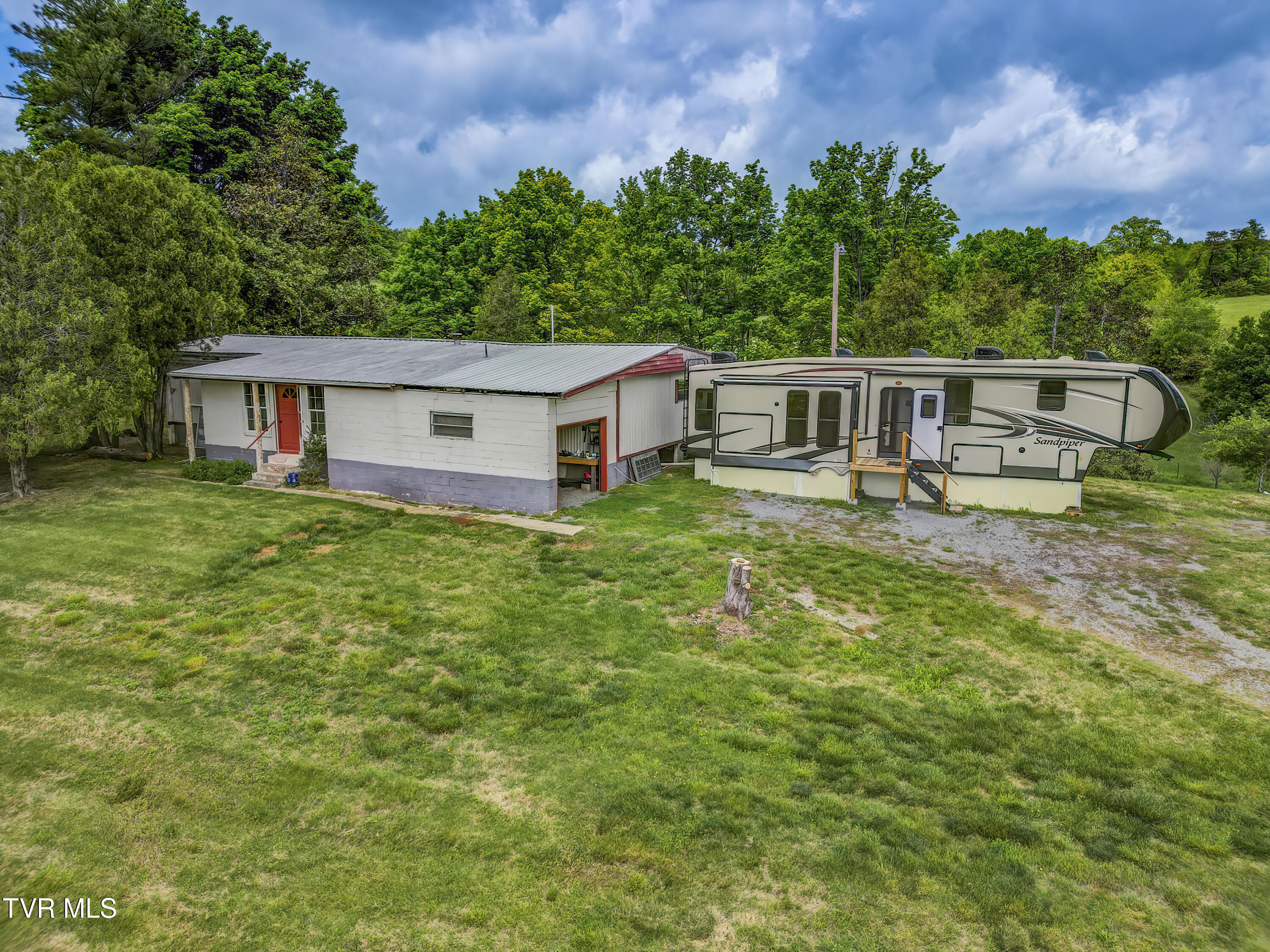 2665 Little Meadow Creek Road, Greeneville, Tennessee image 27