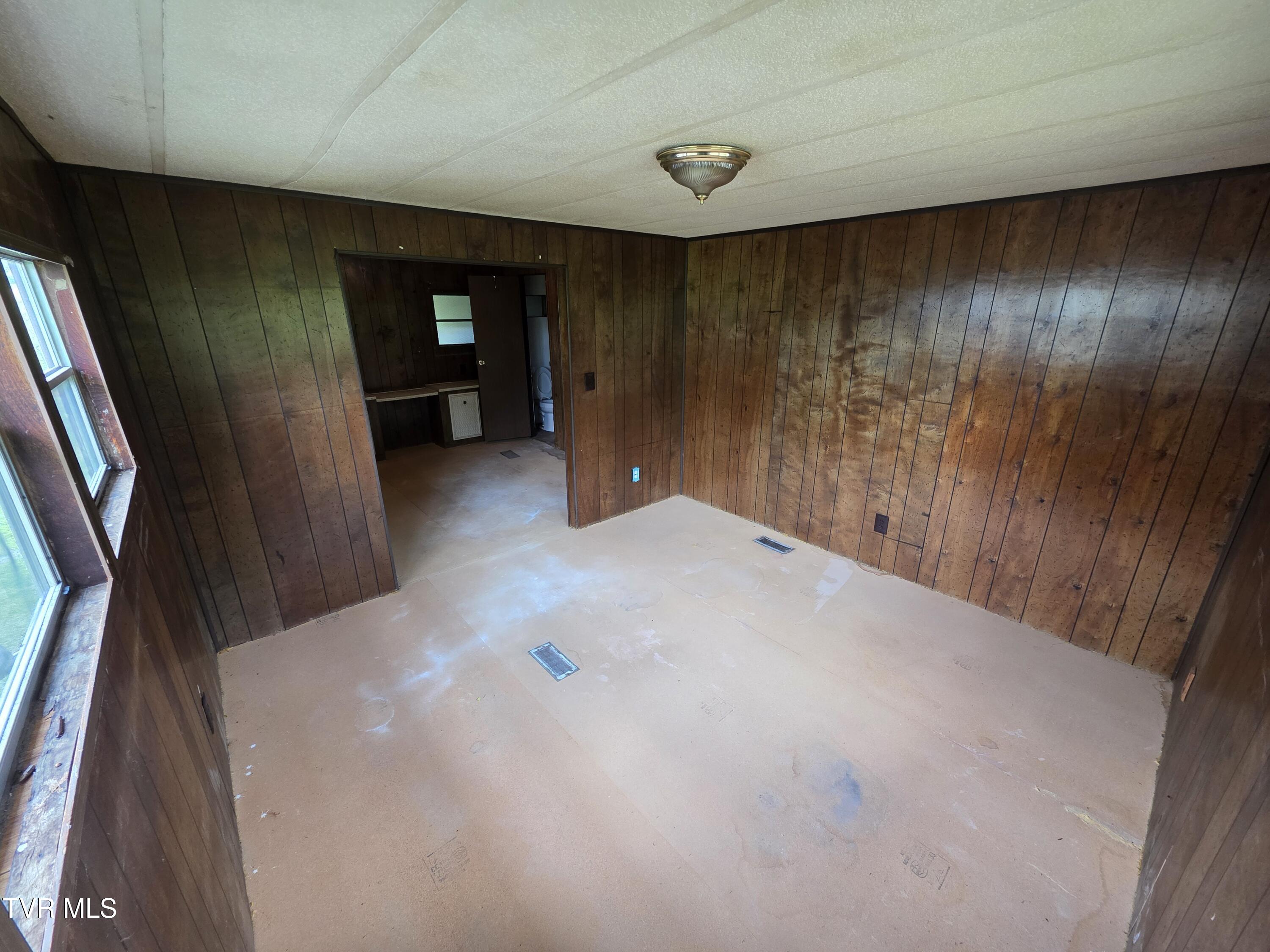 2665 Little Meadow Creek Road, Greeneville, Tennessee image 16