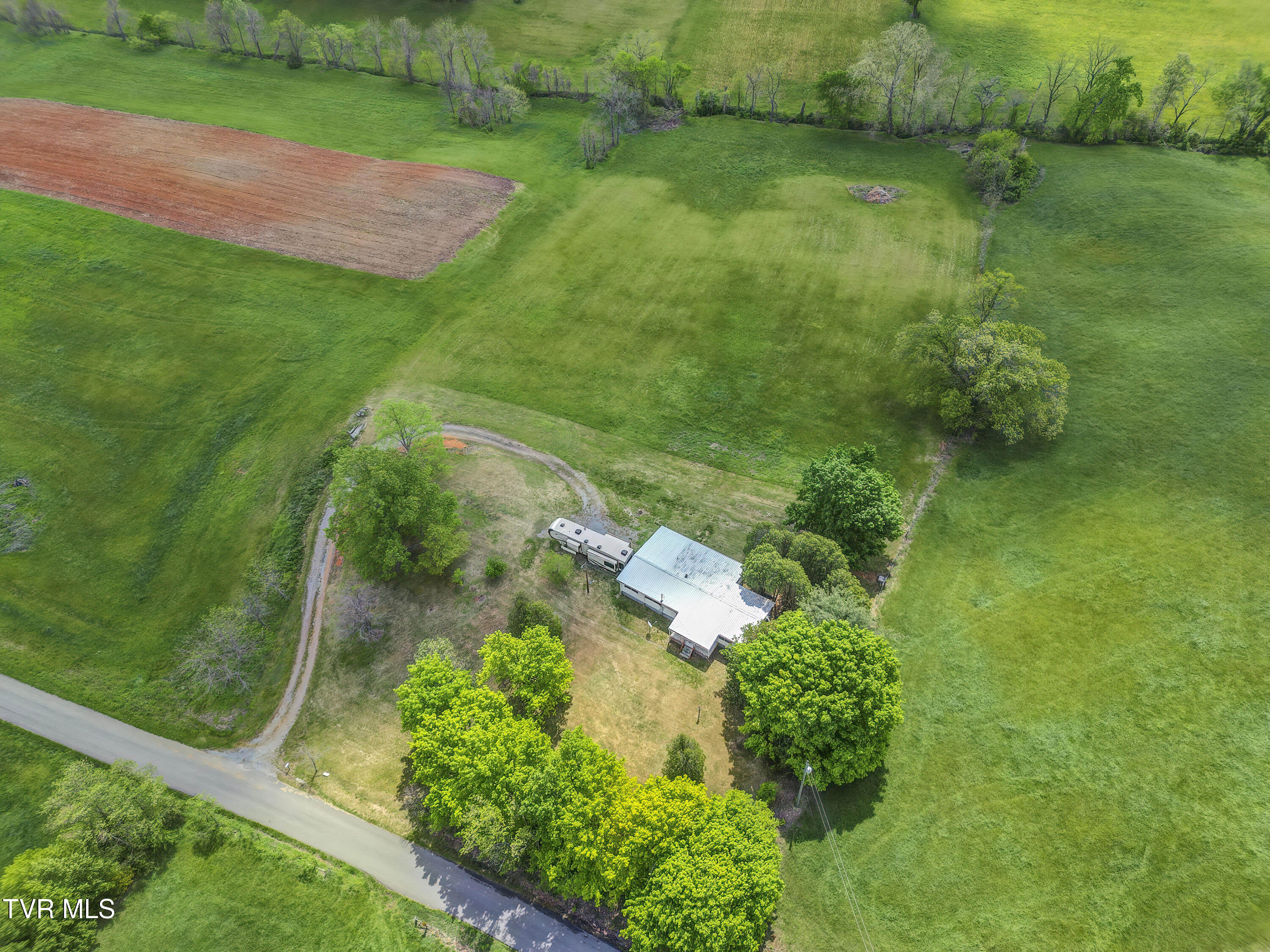 2665 Little Meadow Creek Road, Greeneville, Tennessee image 29