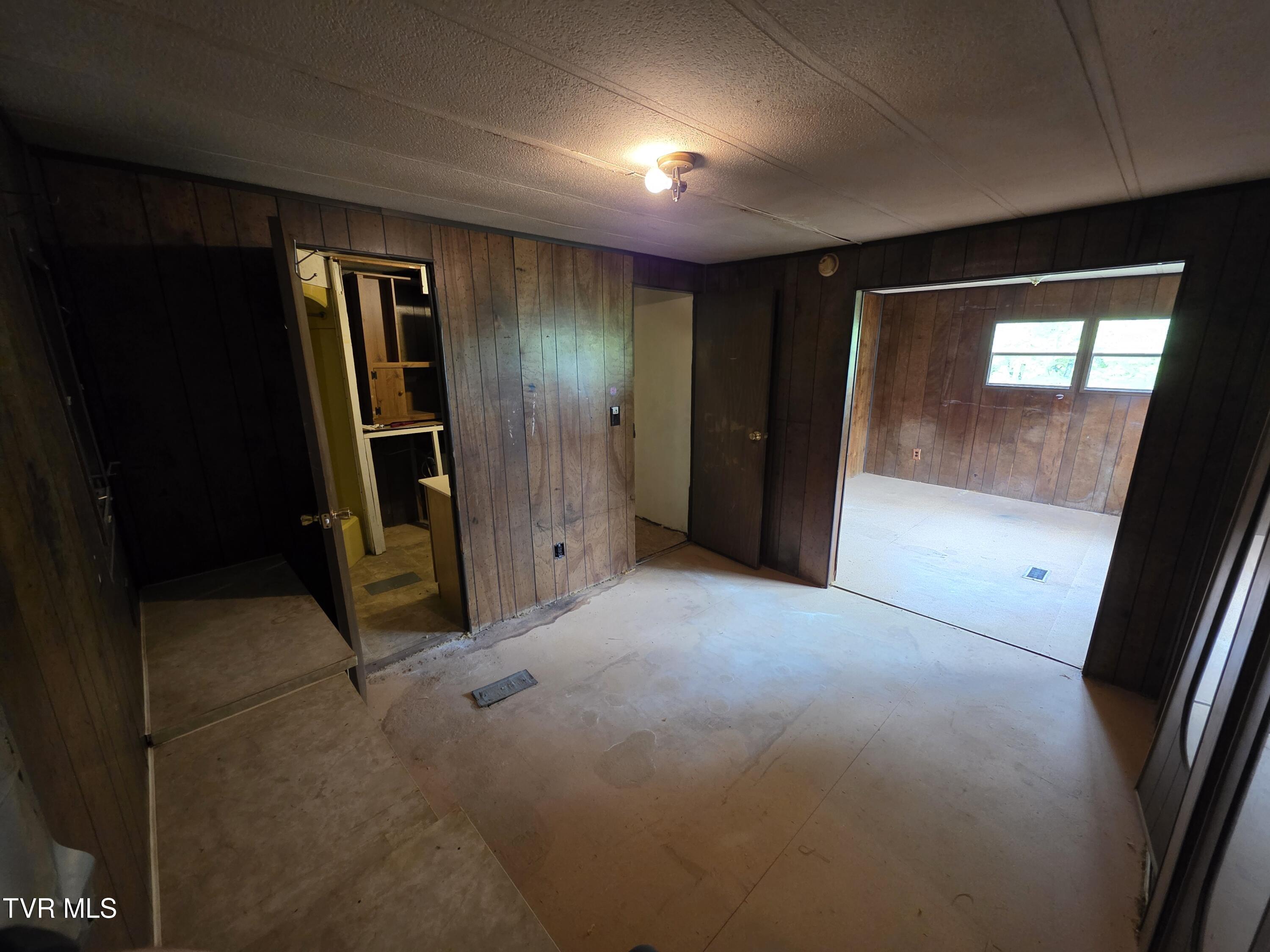 2665 Little Meadow Creek Road, Greeneville, Tennessee image 17