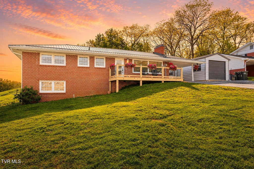 Photo of 210 Stuffle Street, Kingsport, TN 37660 (MLS # 9997629)
