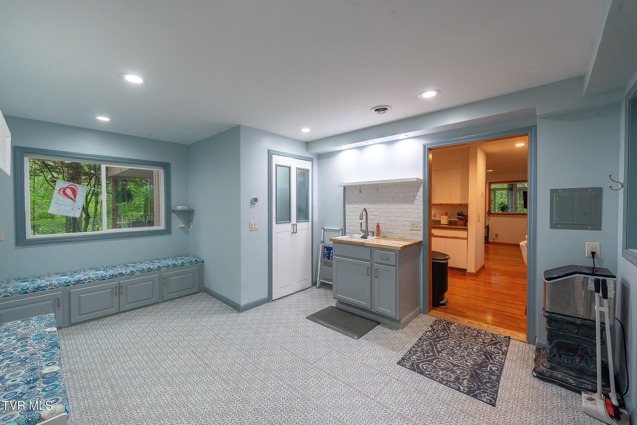 5756 Chestnut Hills Drive, Kingsport, Tennessee image 35