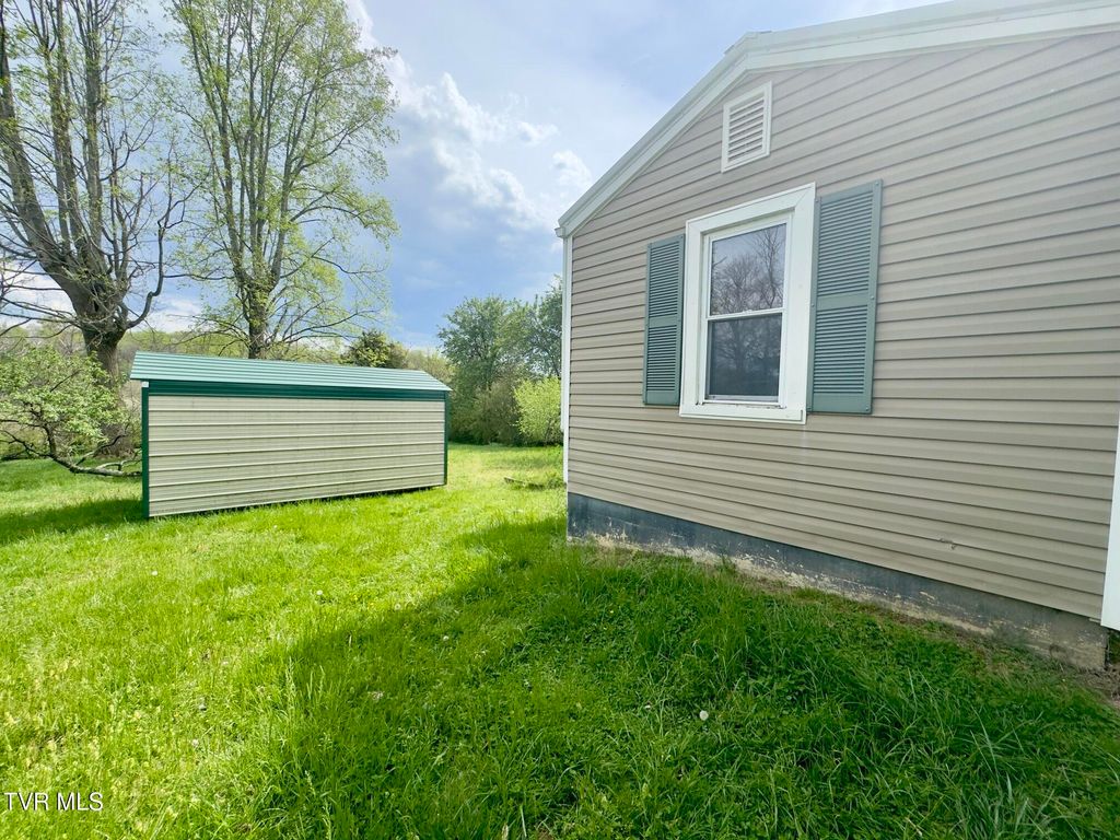 Photo of 127 Chapel Street, Greeneville, TN 37743 (MLS # 9993358)