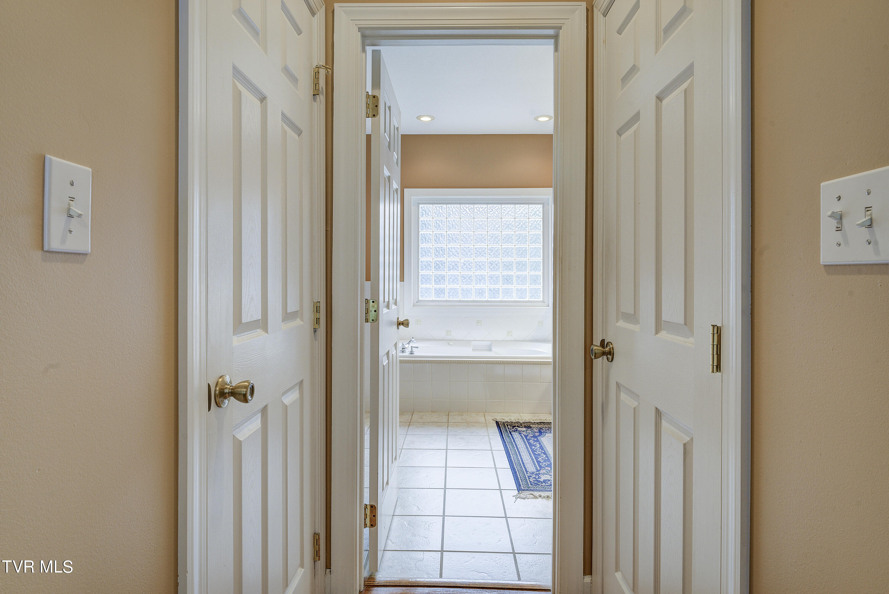 22 Hickory Point, Jonesborough, Tennessee image 35
