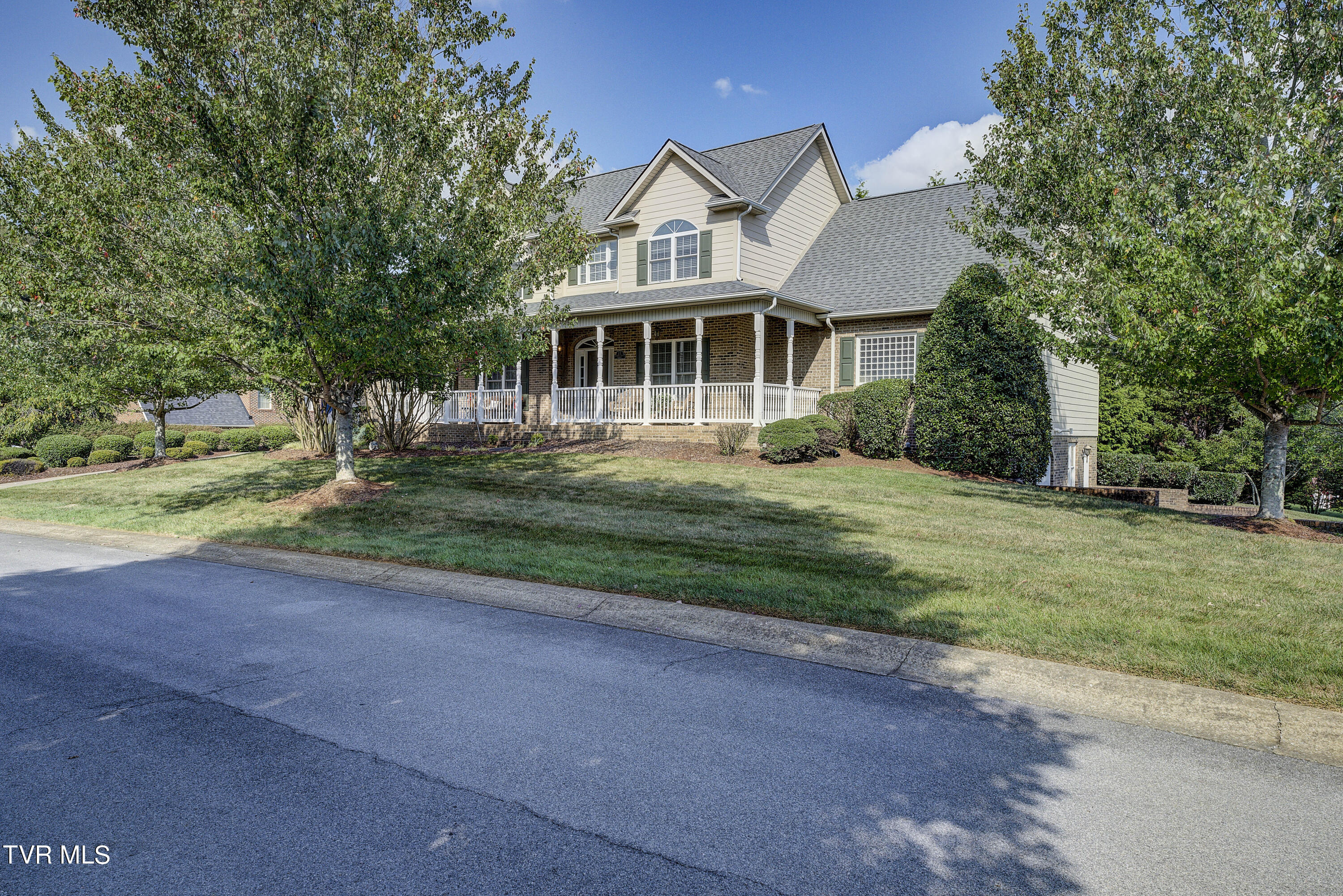 22 Hickory Point, Jonesborough, Tennessee image 1