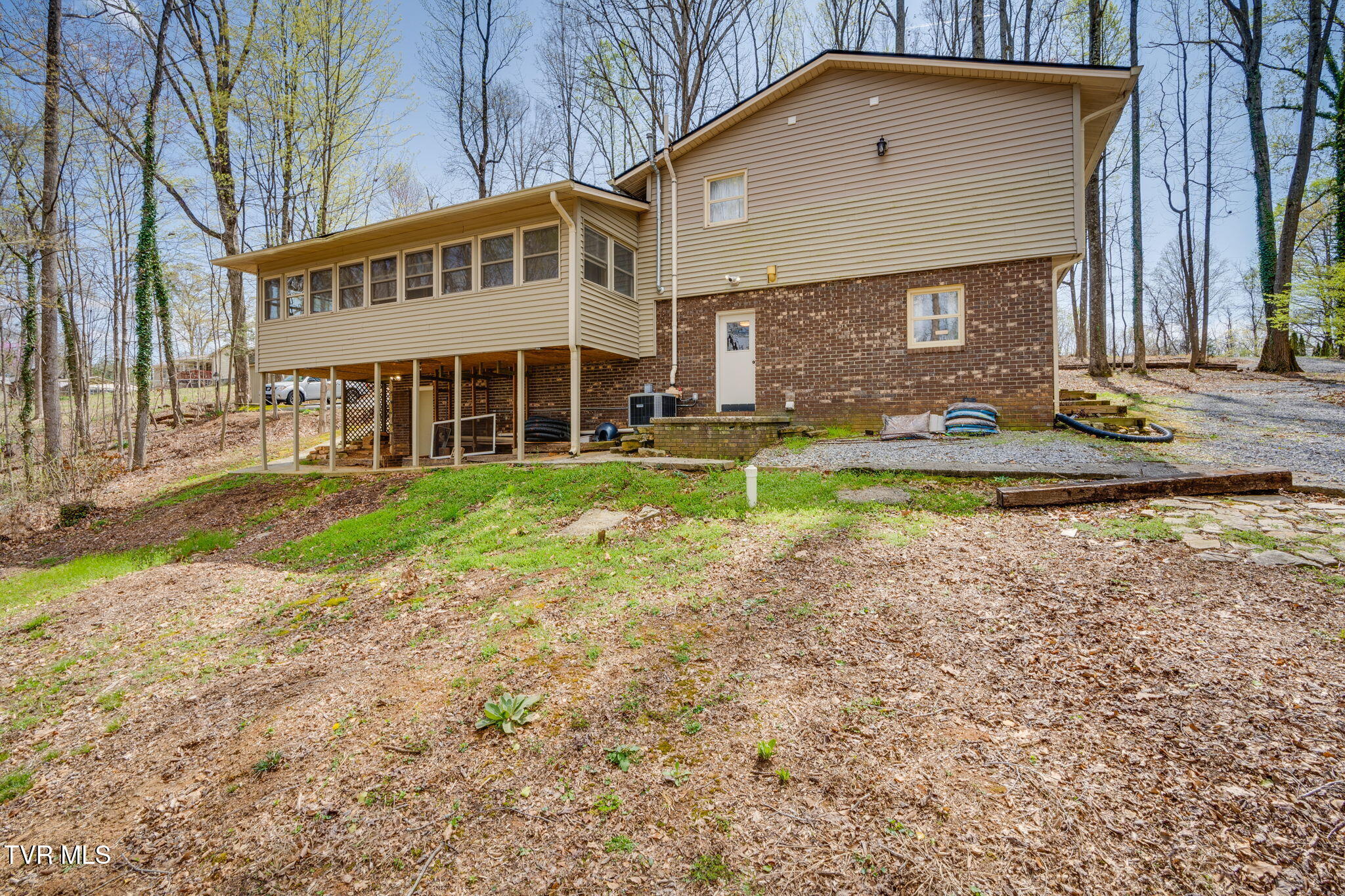 300 Evergreen Street, Church Hill, Tennessee image 37