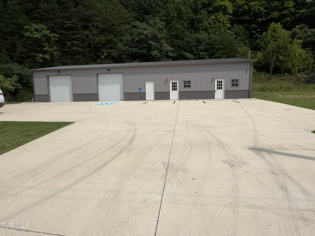 Photo of 108 Water Street, Johnson City, TN 37601 (MLS # 9998736)