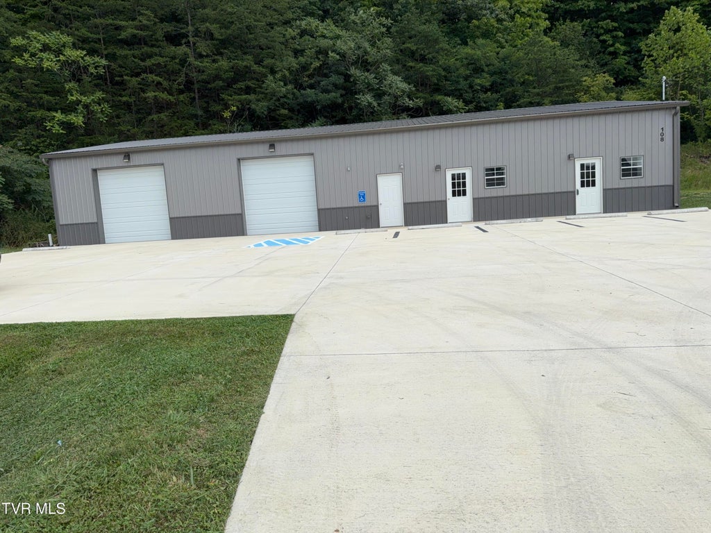 Photo of 108 Water Street, Johnson City, TN 37601 (MLS # 9998736)