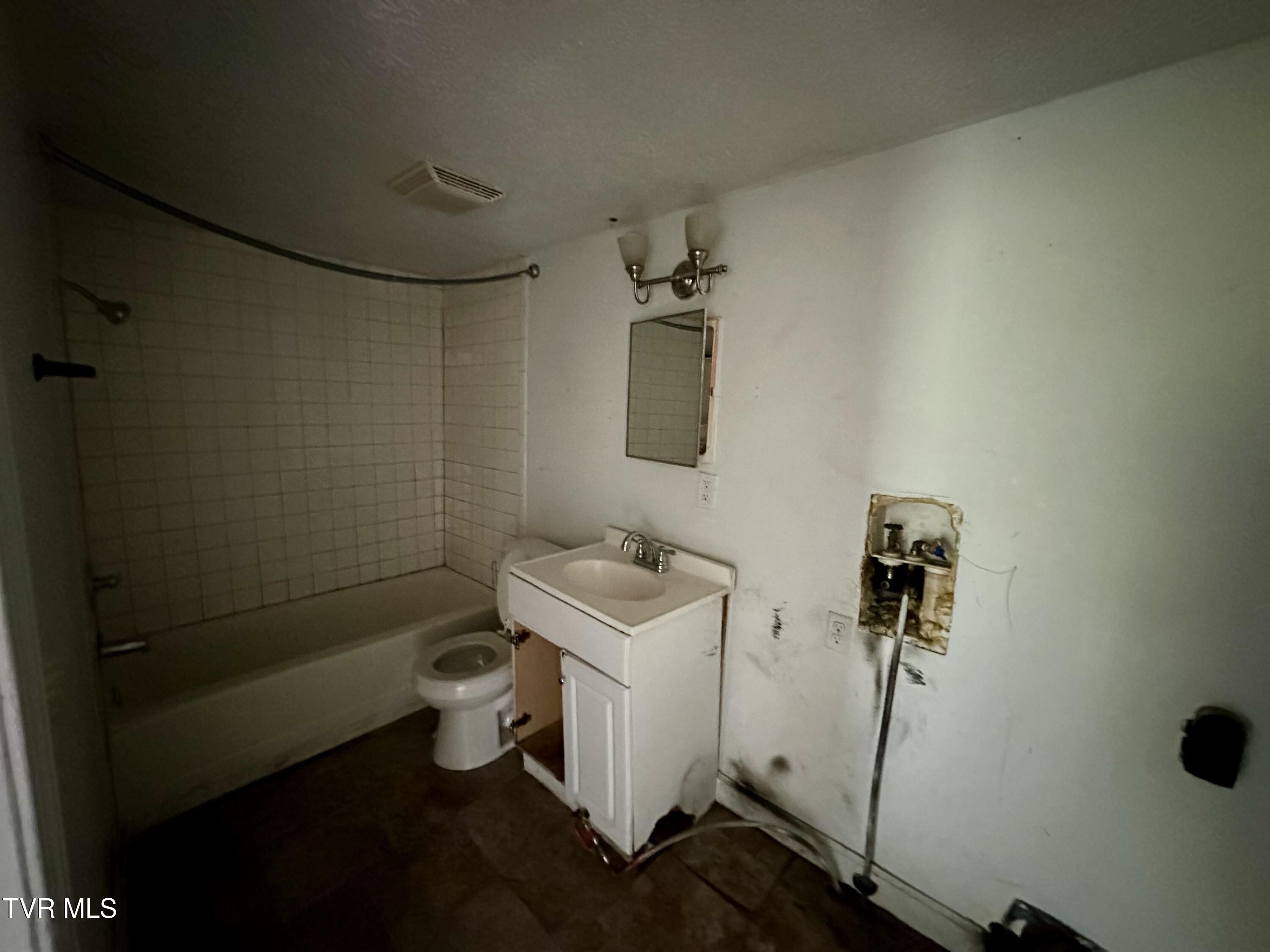 919 Russell Street, Bristol, Virginia image 23