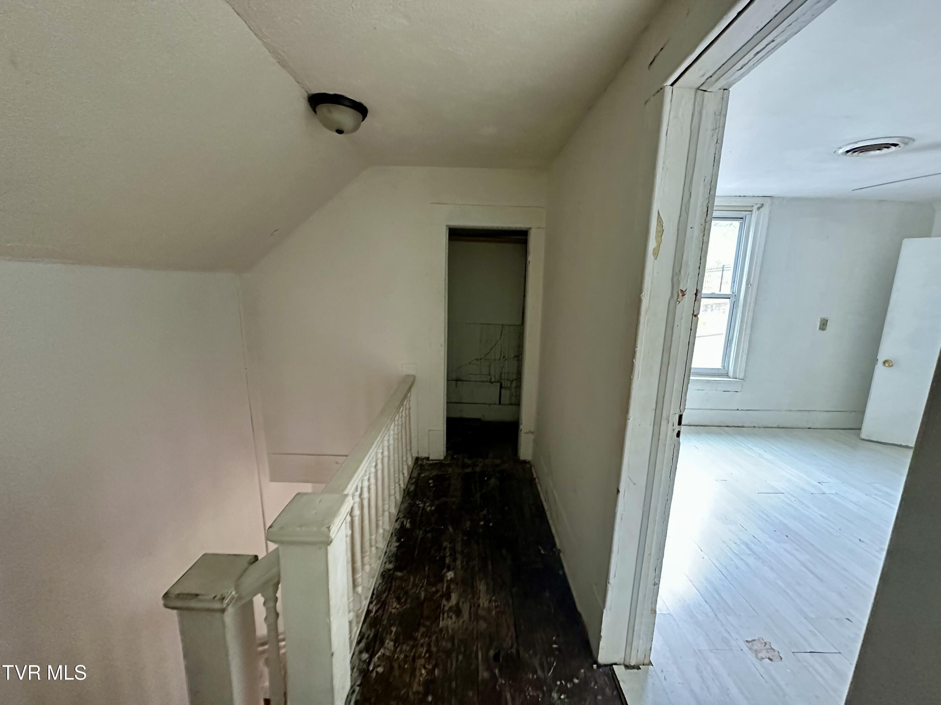 919 Russell Street, Bristol, Virginia image 19