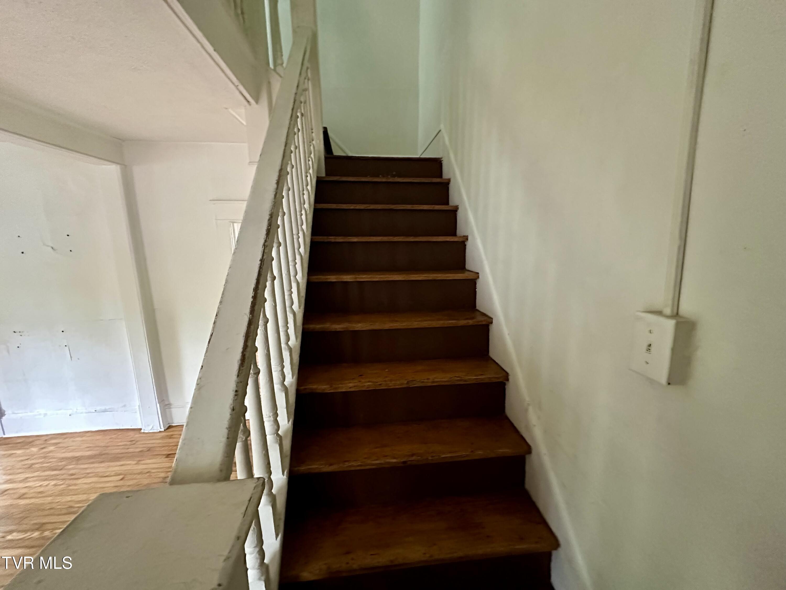919 Russell Street, Bristol, Virginia image 18