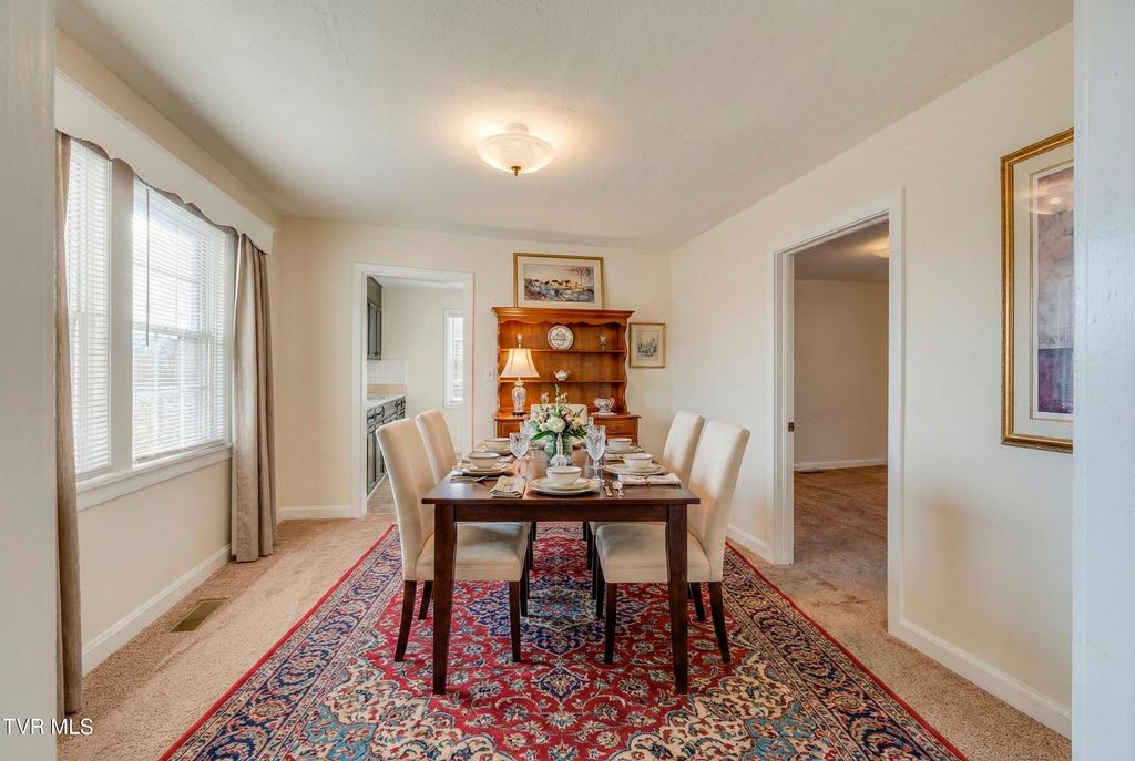 Photo of 810 Lamont Street, Kingsport, TN 37664 (MLS # 9989562)