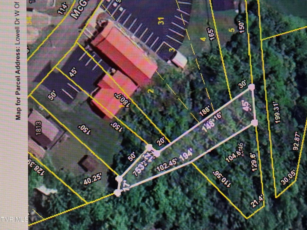 Photo of 2046 Lowell Drive, Kingsport, TN 37660 (MLS # 9992071)