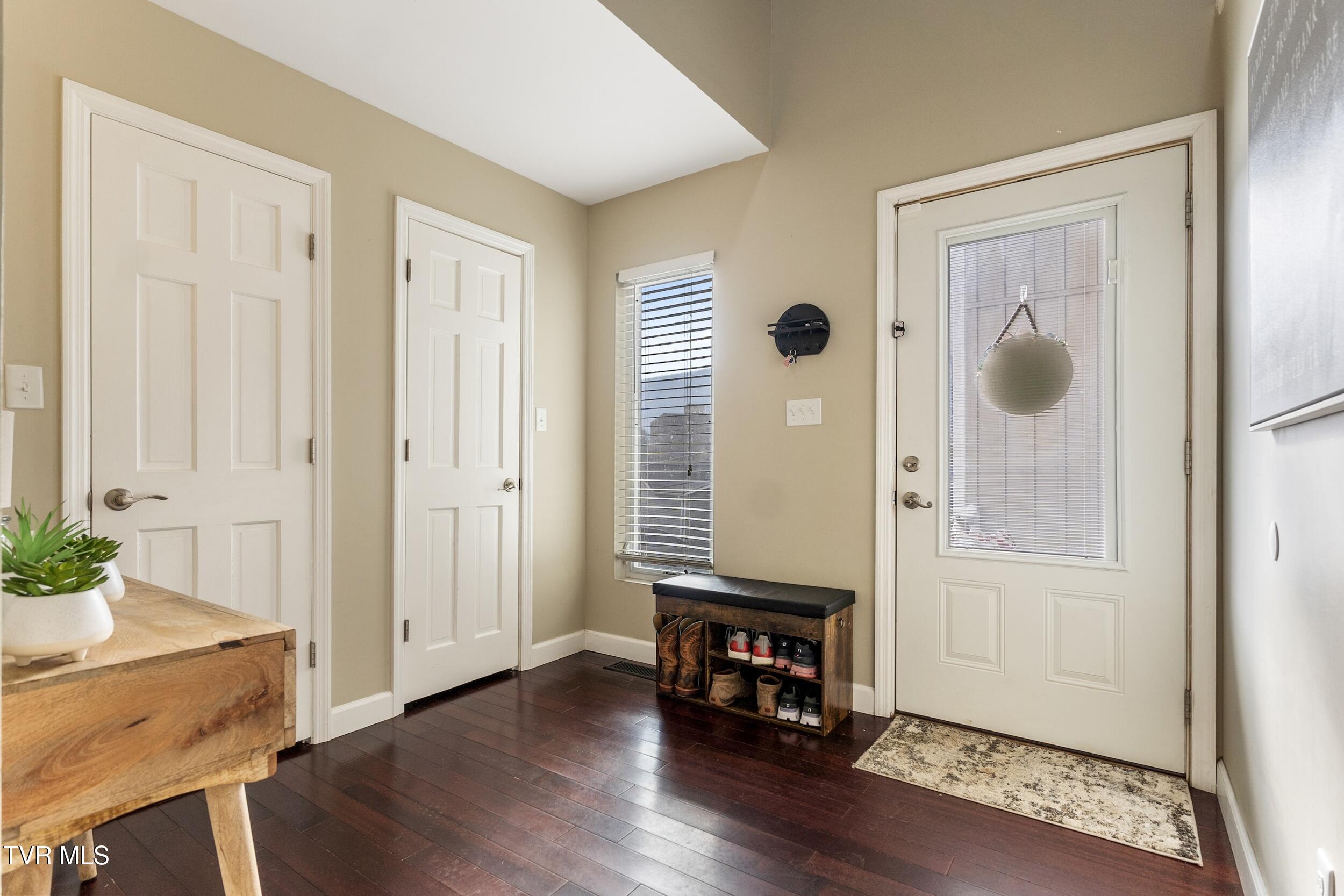 720 Ridge Avenue, Norton, Virginia image 8