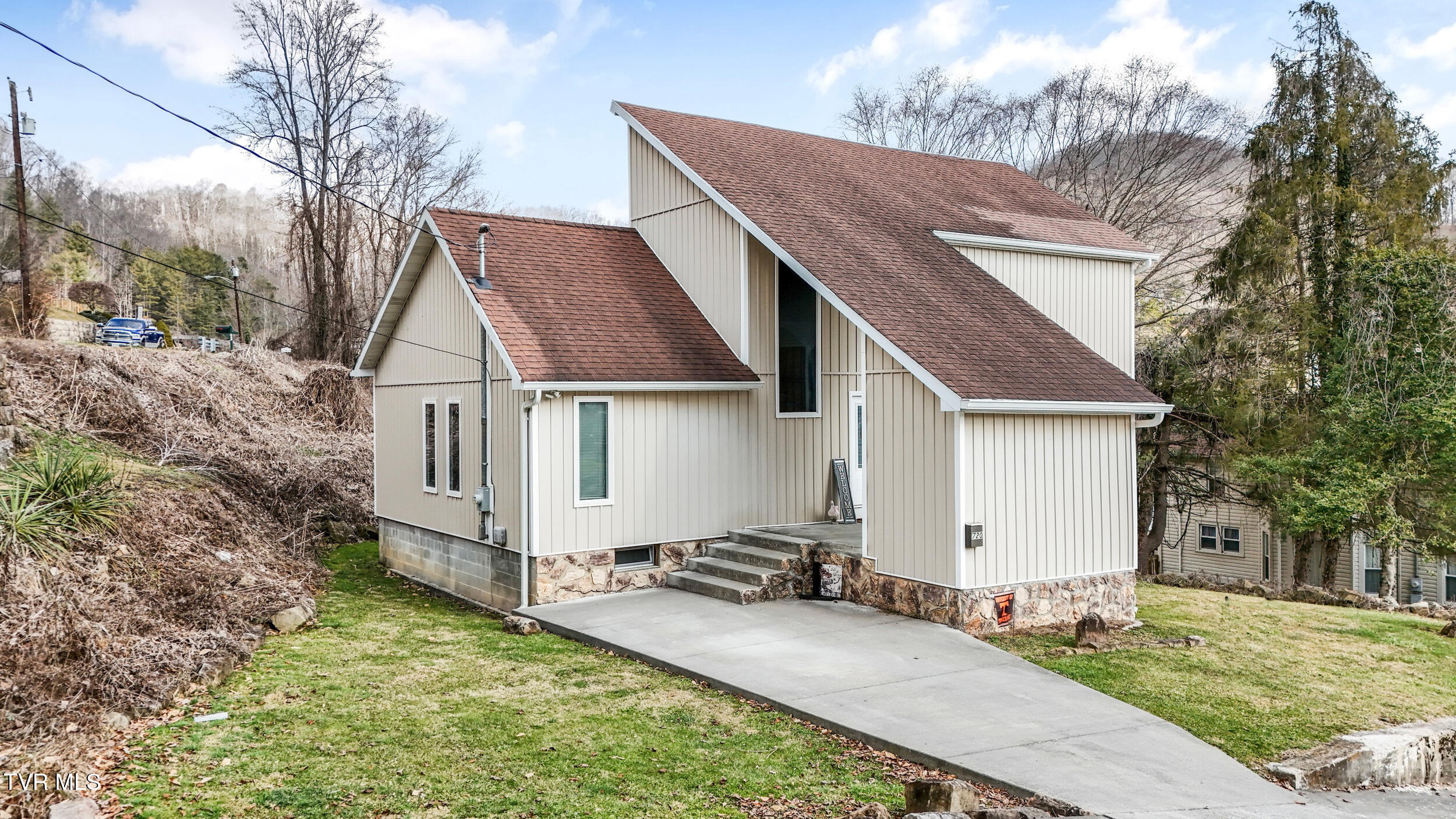 720 Ridge Avenue, Norton, Virginia image 2