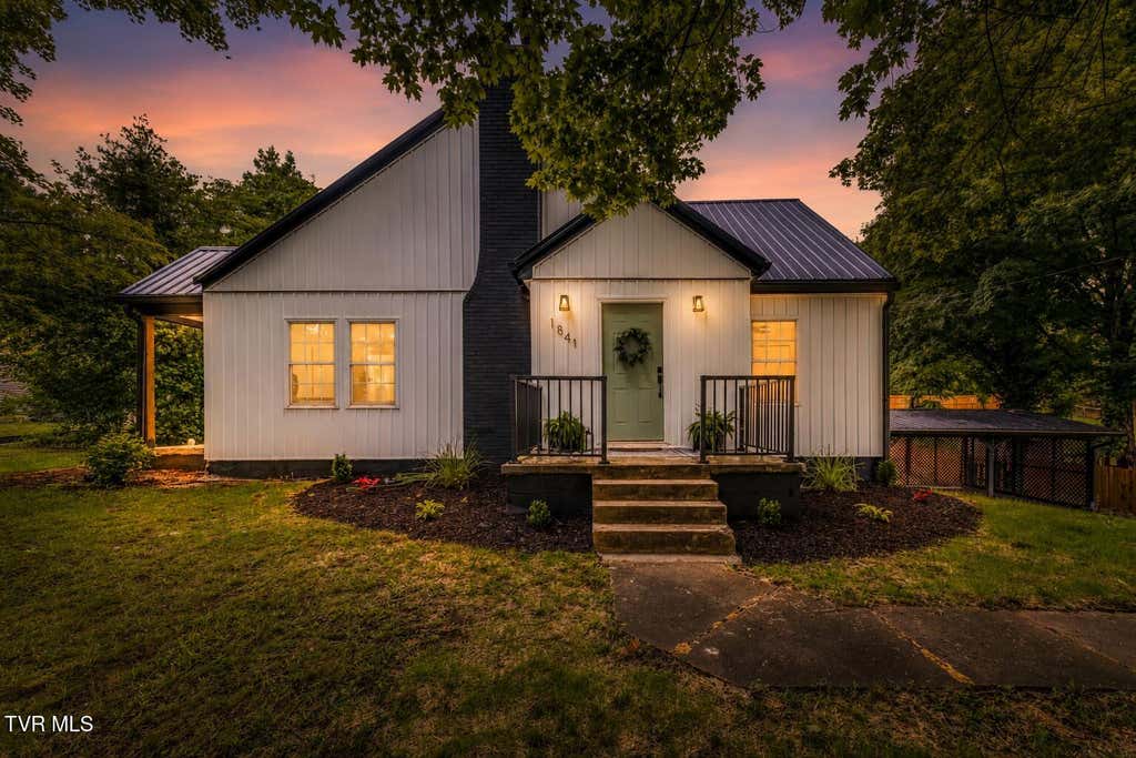Photo of 1841 Holston Drive, Bristol, TN 37620 (MLS # 9997539)