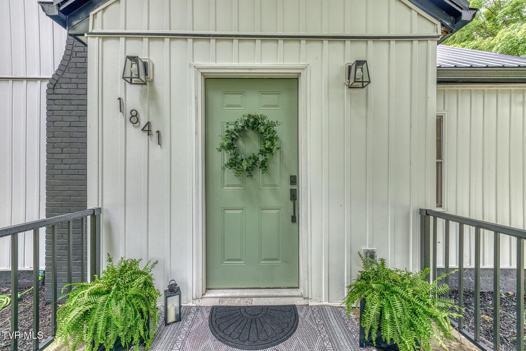 Photo of 1841 Holston Drive, Bristol, TN 37620 (MLS # 9997539)