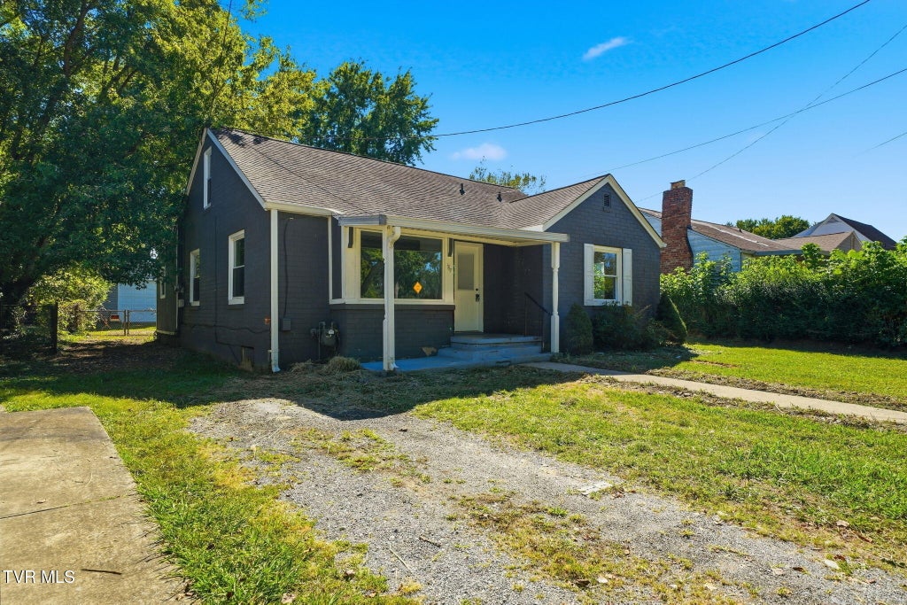 Photo of 1717 Washington Avenue, Kingsport, TN 37664 (MLS # 10001519)
