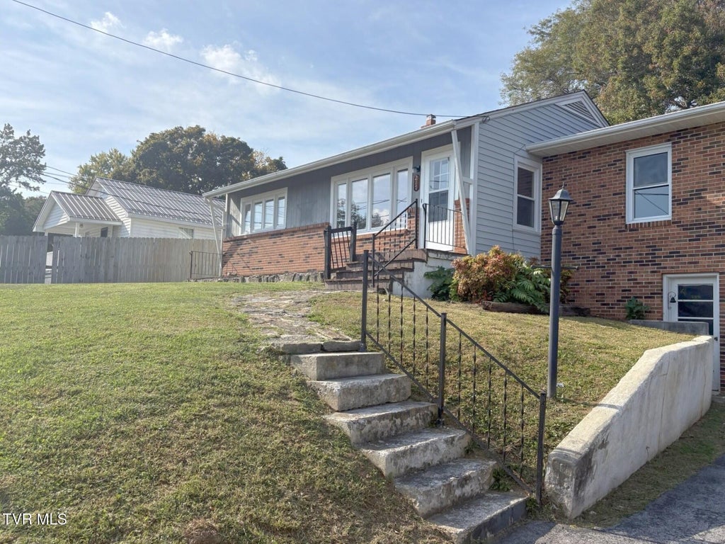 Photo of 217 Sprinkle Avenue, Marion, VA 24354 (MLS # 10002519)