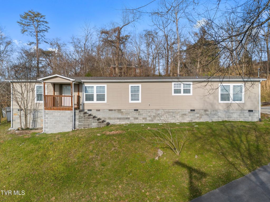 Photo of 311 Spring Street, Clinton, TN 37716 (MLS # 9990171)