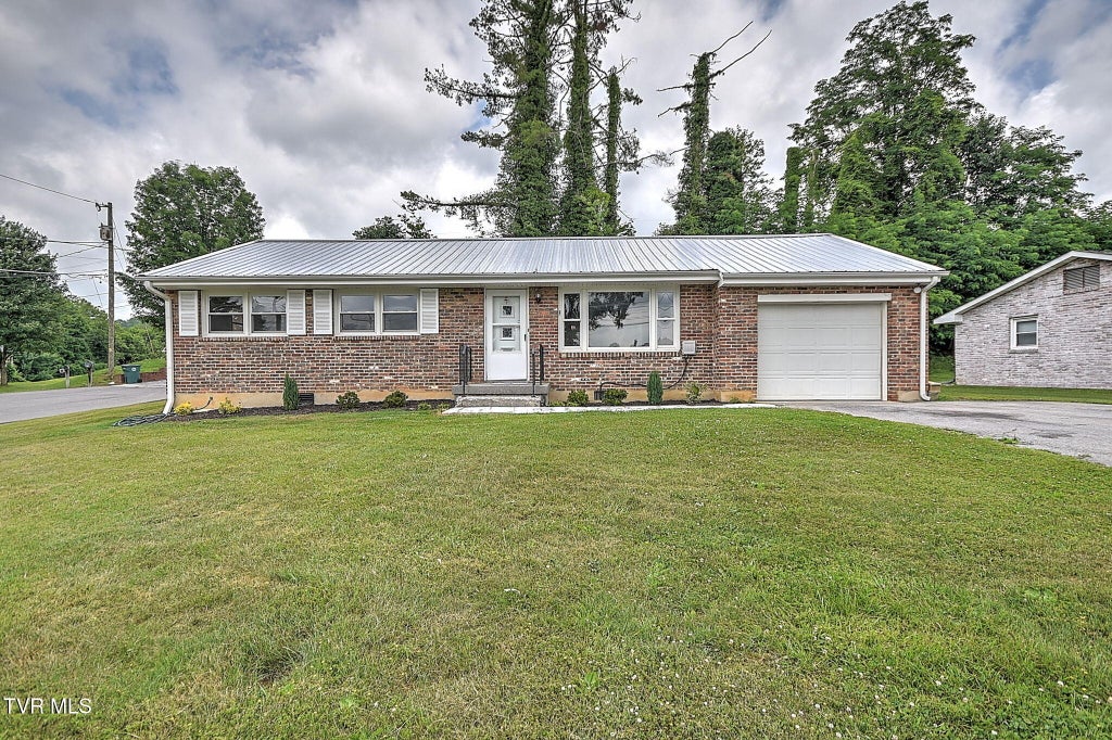 Photo of 2155 Veda Drive, Bristol, VA 24201 (MLS # 9996809)