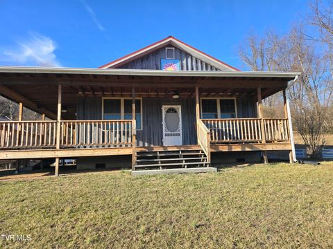 Homes For Sale - 36091 Glove Drive<br/> Glade Spring, VA 24340