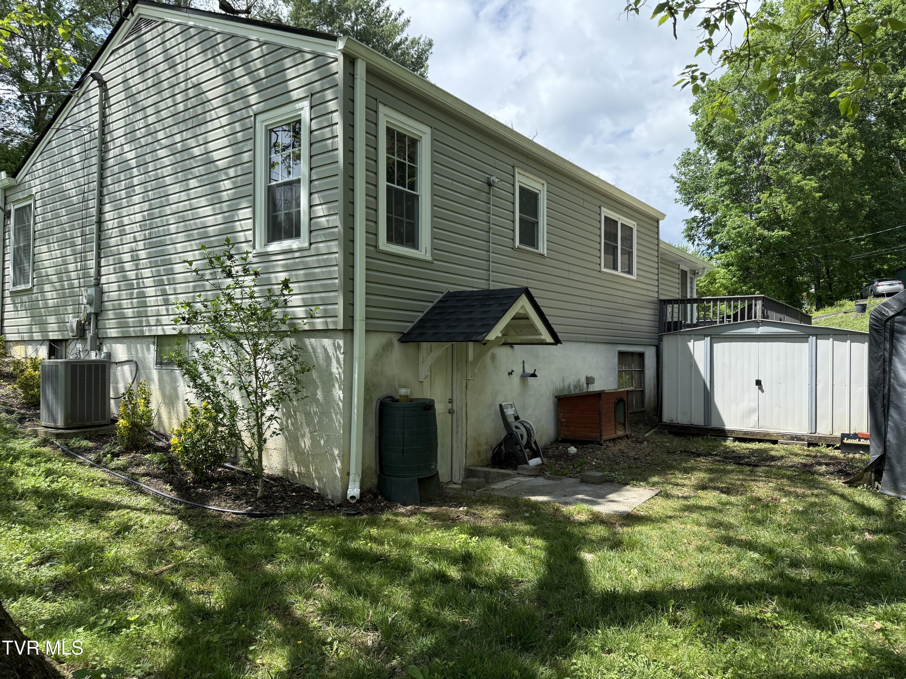 2621 Old Lewis Road, Johnson City, Tennessee image 6