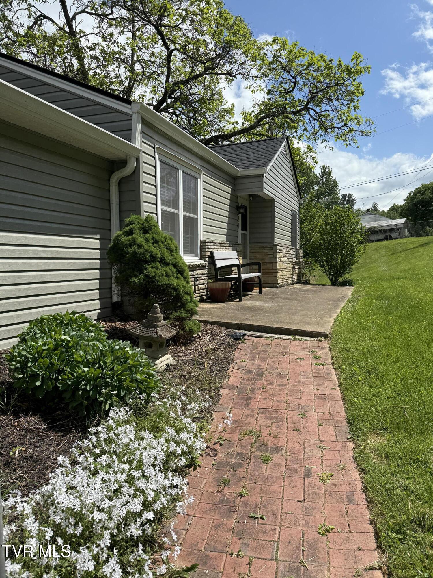 2621 Old Lewis Road, Johnson City, Tennessee image 5