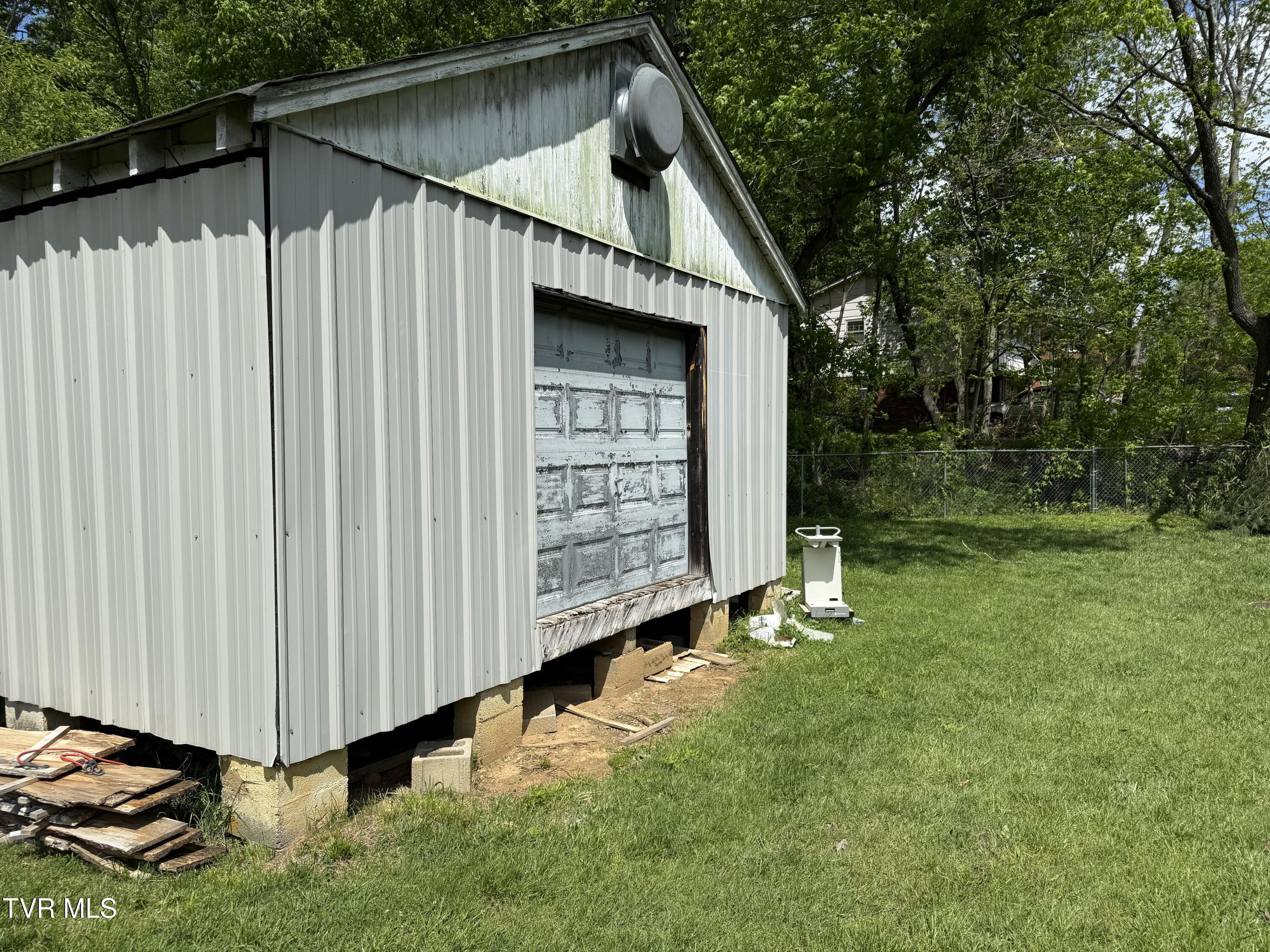 2621 Old Lewis Road, Johnson City, Tennessee image 46