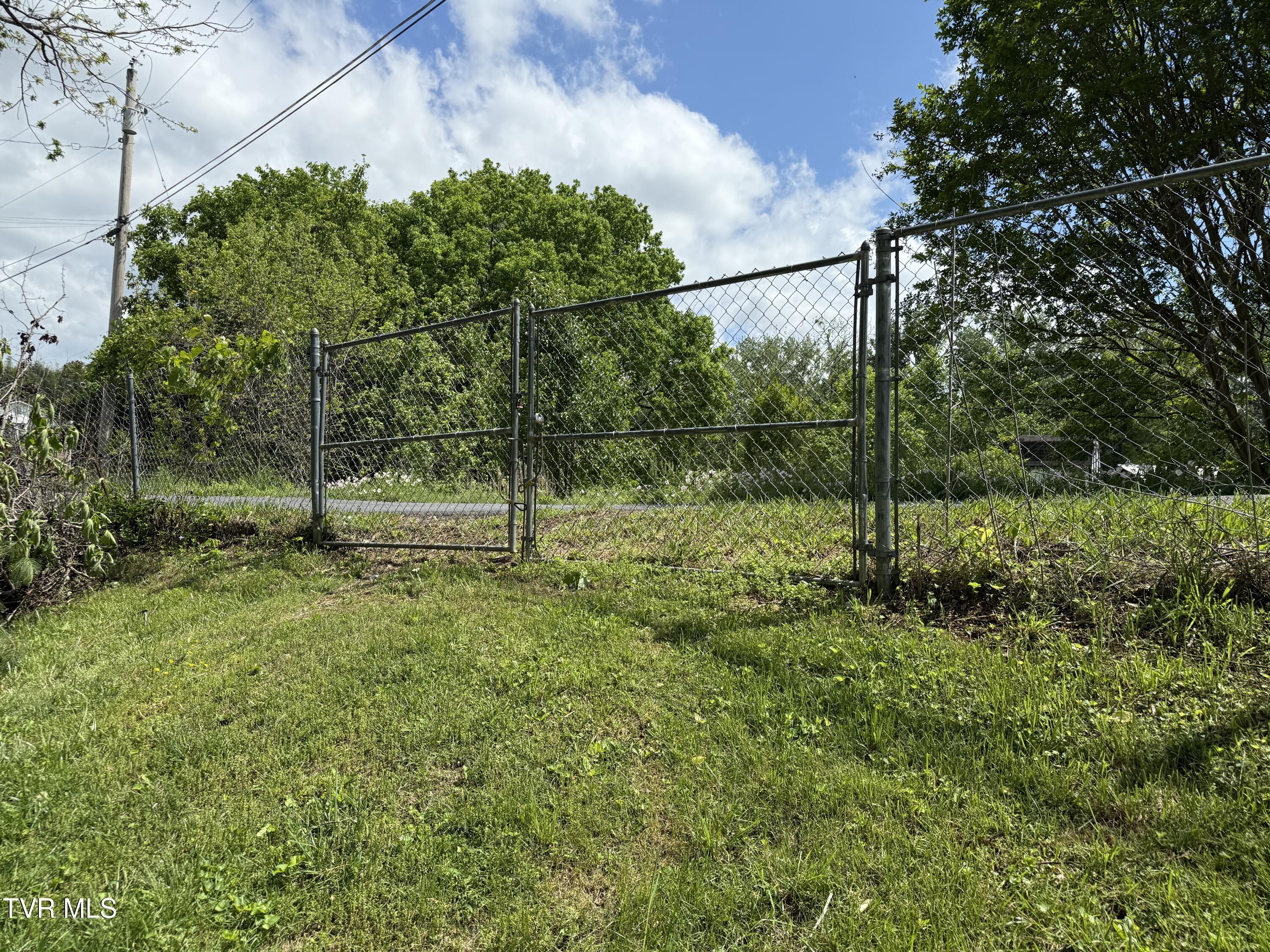 2621 Old Lewis Road, Johnson City, Tennessee image 49