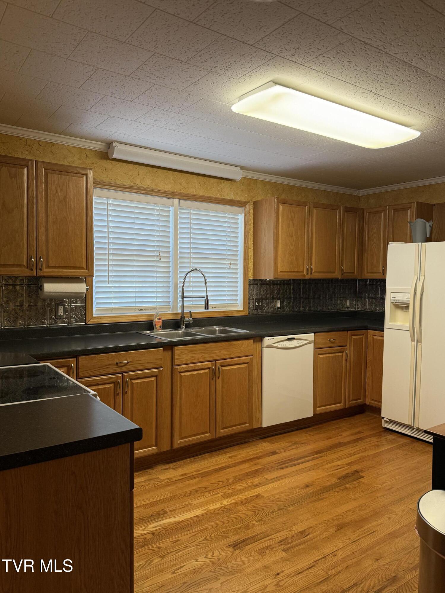 2621 Old Lewis Road, Johnson City, Tennessee image 18