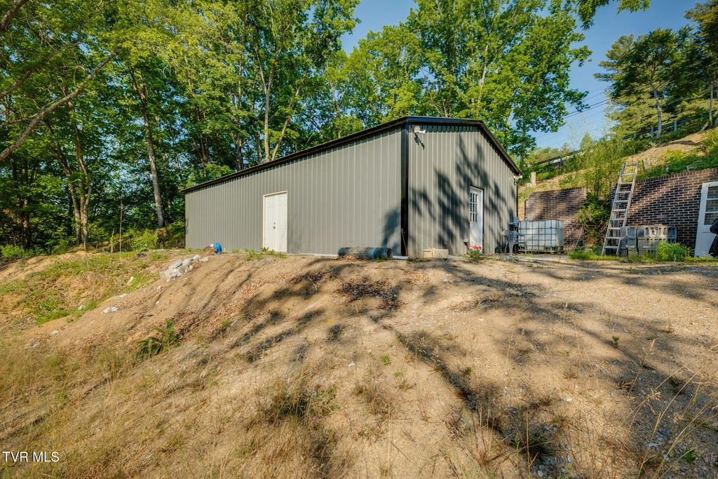 Photo of 993 Highway 75, Blountville, TN 37617 (MLS # 9995630)