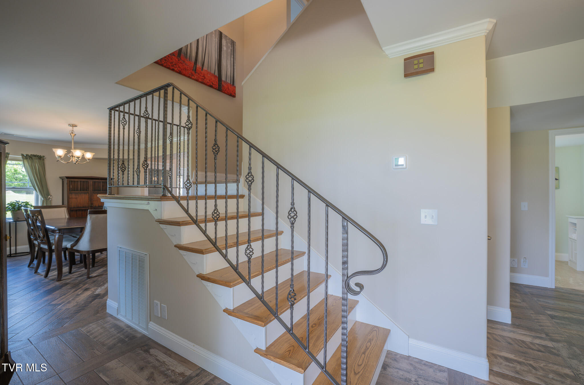 205 Hamilton Trail, Piney Flats, Tennessee image 3
