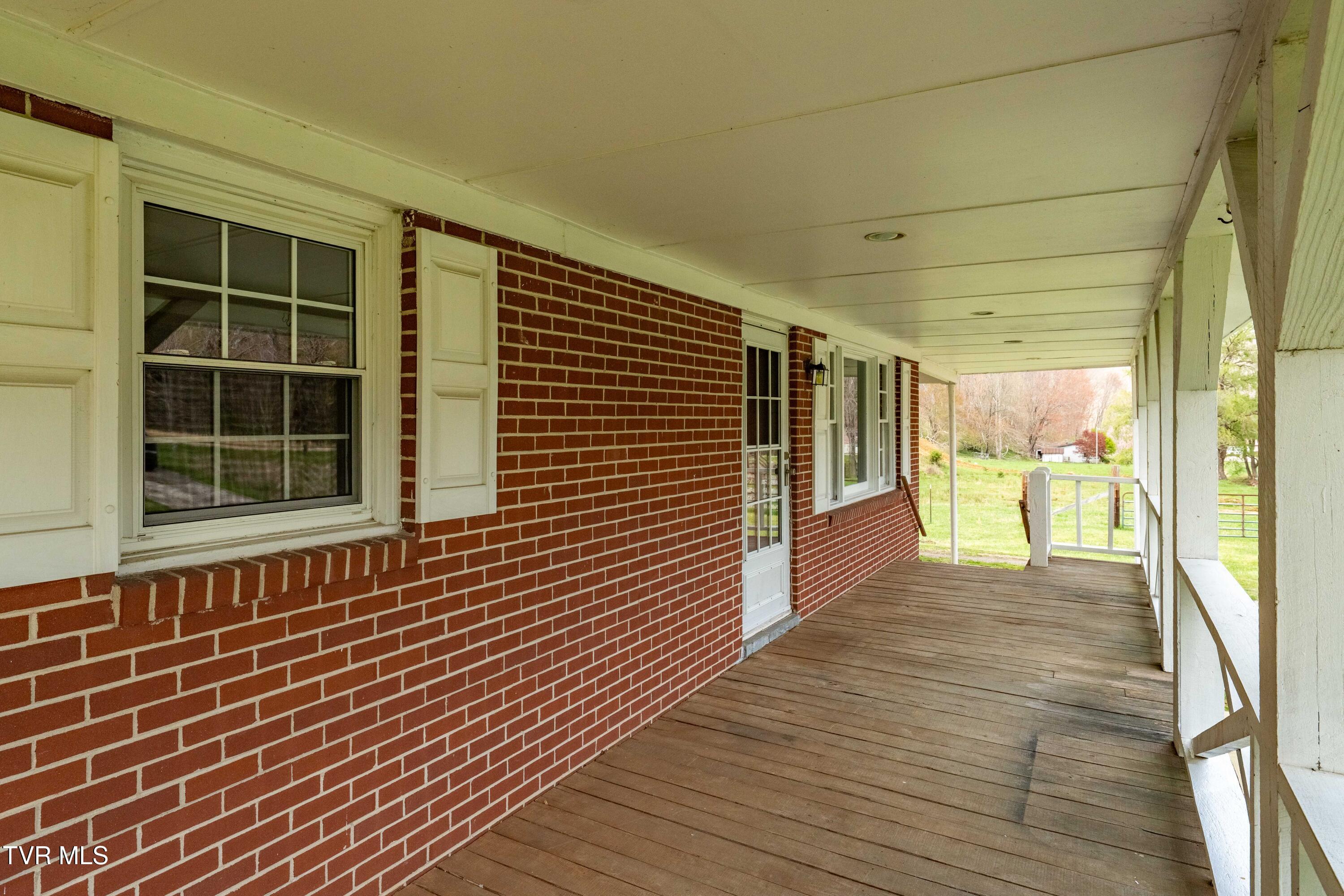 11080 421 South Highway, Trade, Tennessee image 8