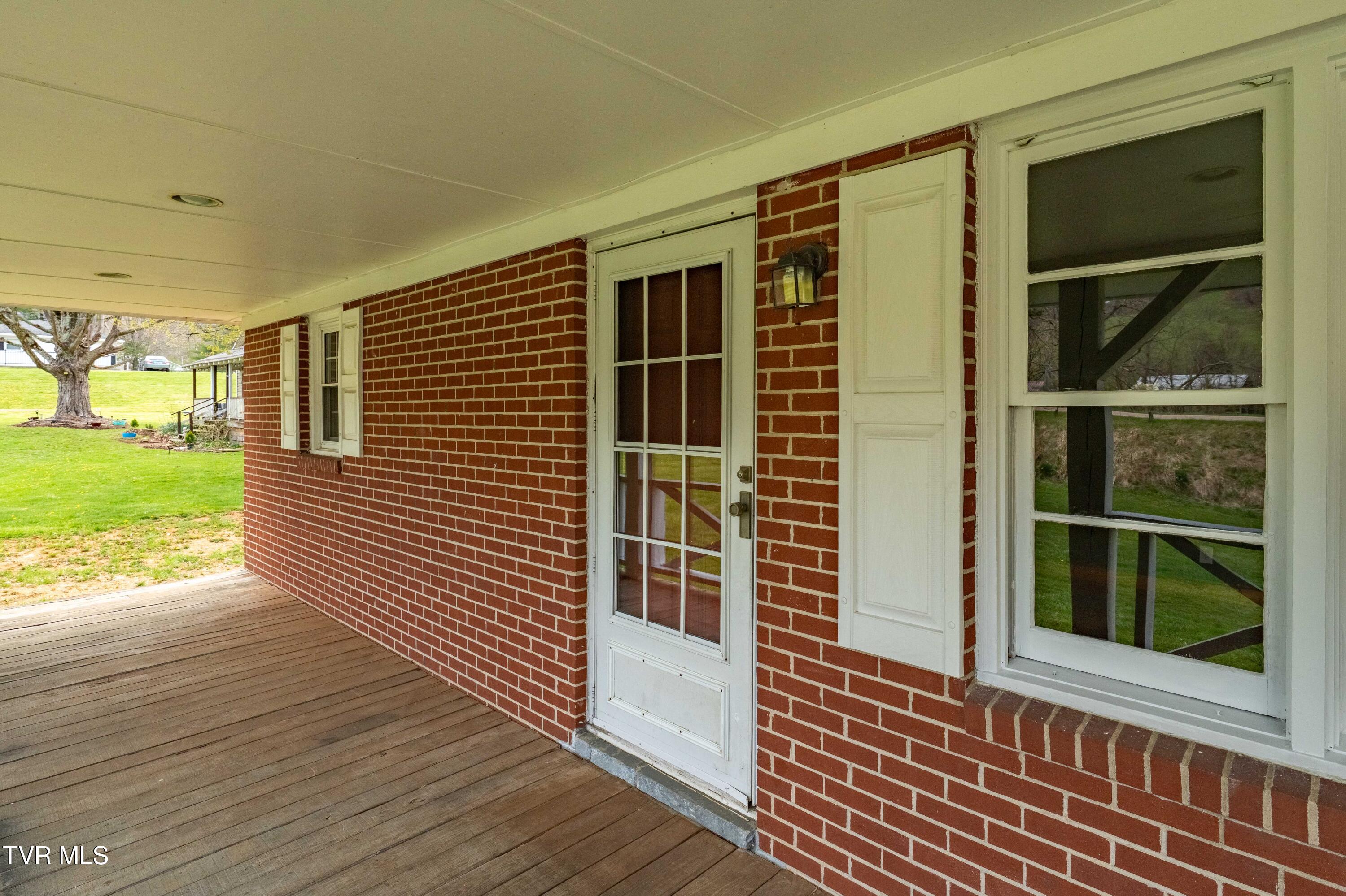11080 421 South Highway, Trade, Tennessee image 10