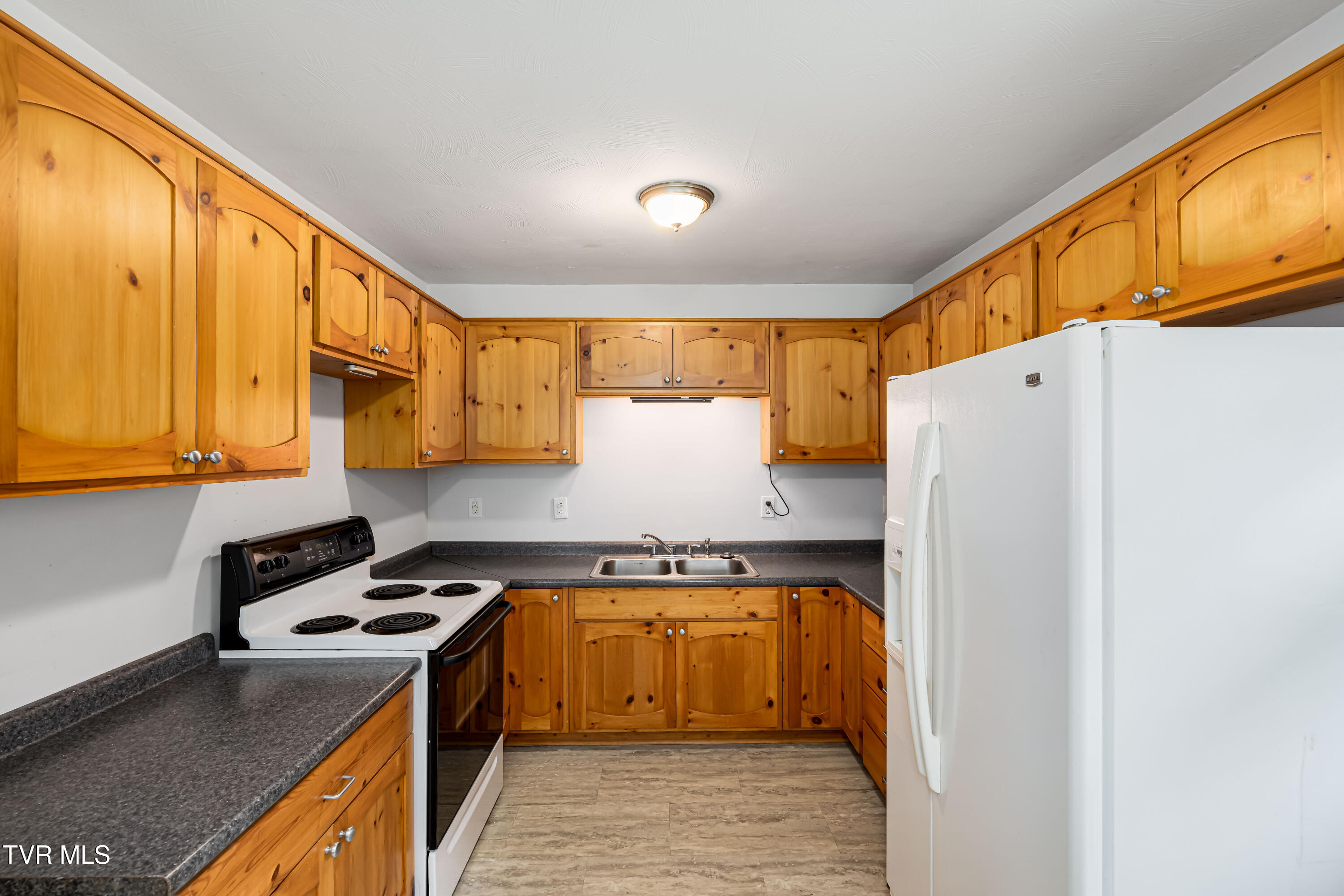 11080 421 South Highway, Trade, Tennessee image 27