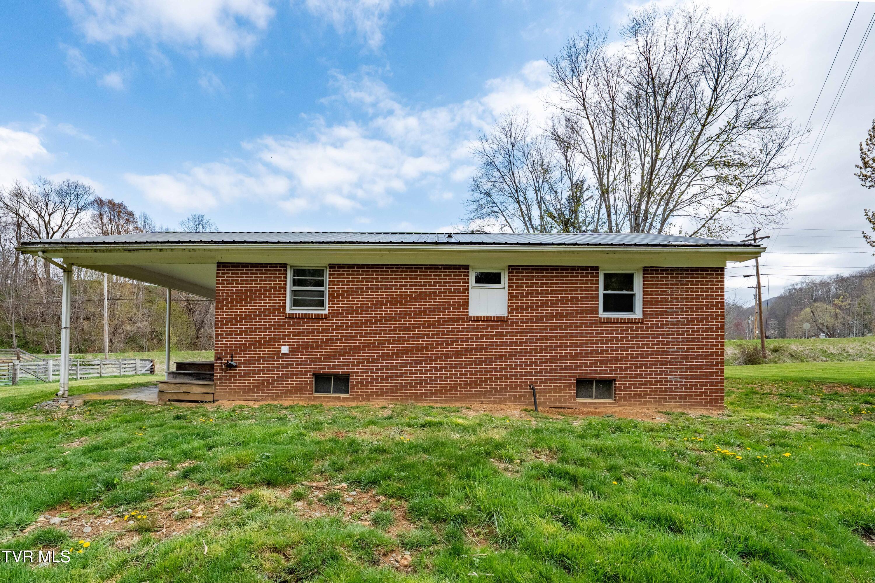11080 421 South Highway, Trade, Tennessee image 12