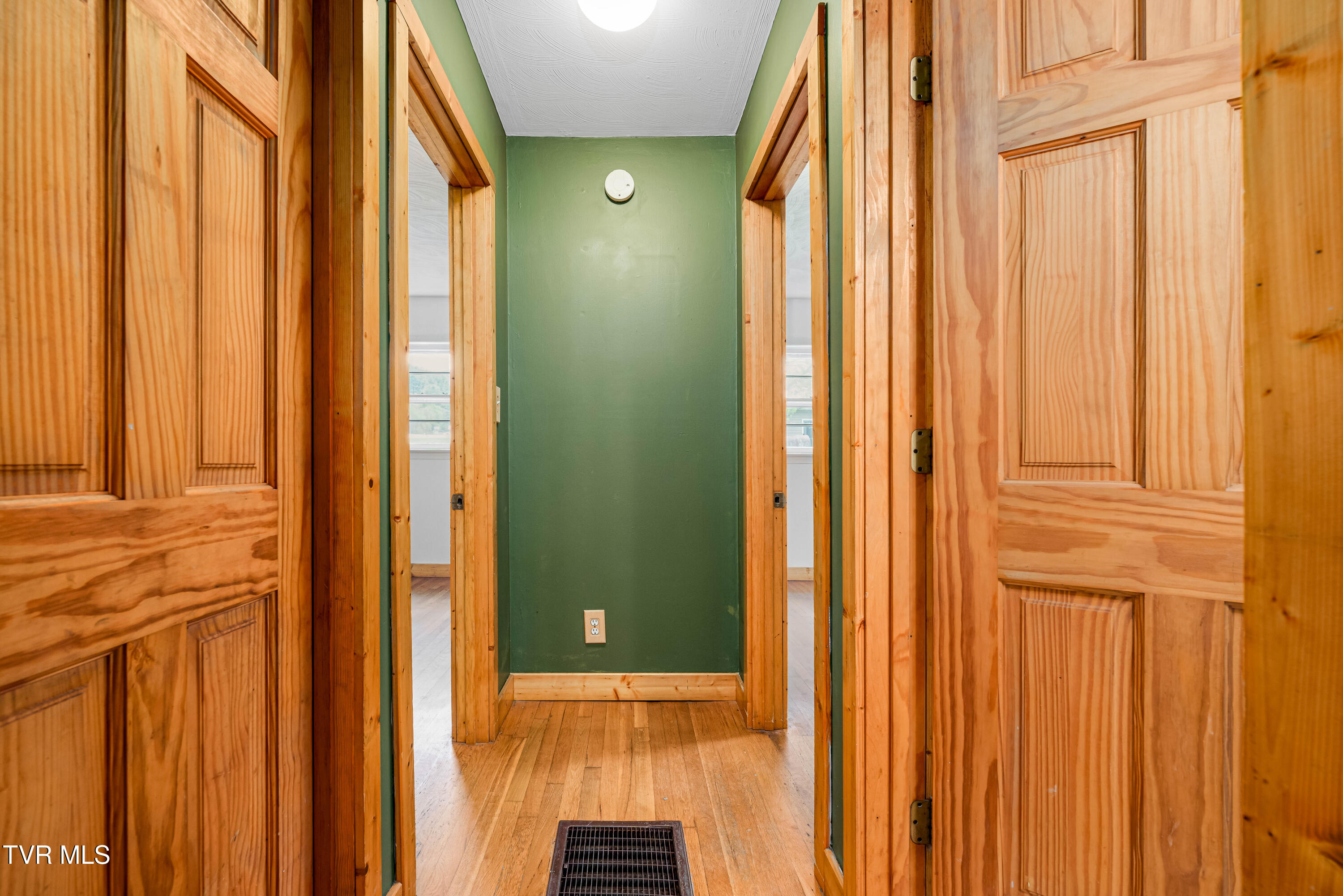 11080 421 South Highway, Trade, Tennessee image 30