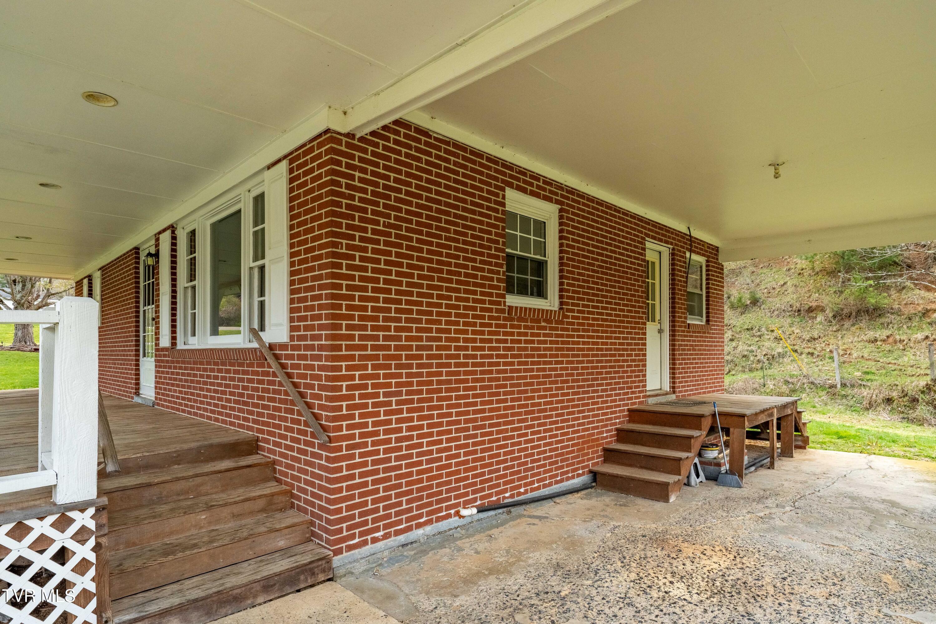 11080 421 South Highway, Trade, Tennessee image 6