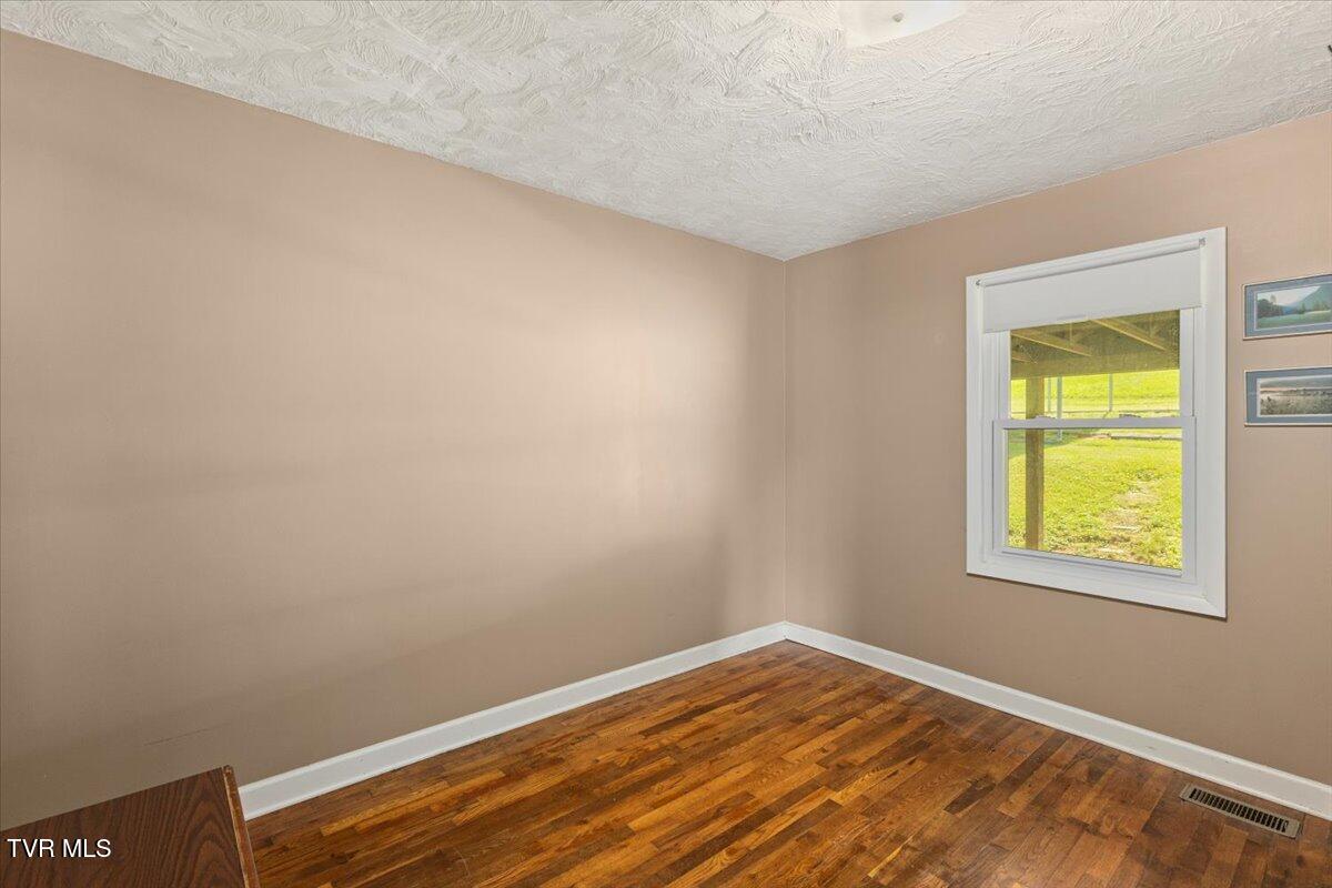 105 Meredith Drive, Elizabethton, Tennessee image 13