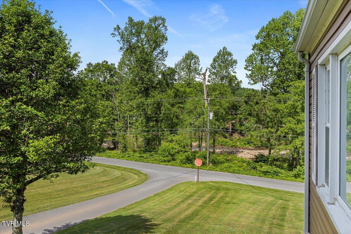 105 Meredith Drive, Elizabethton, Tennessee image 22