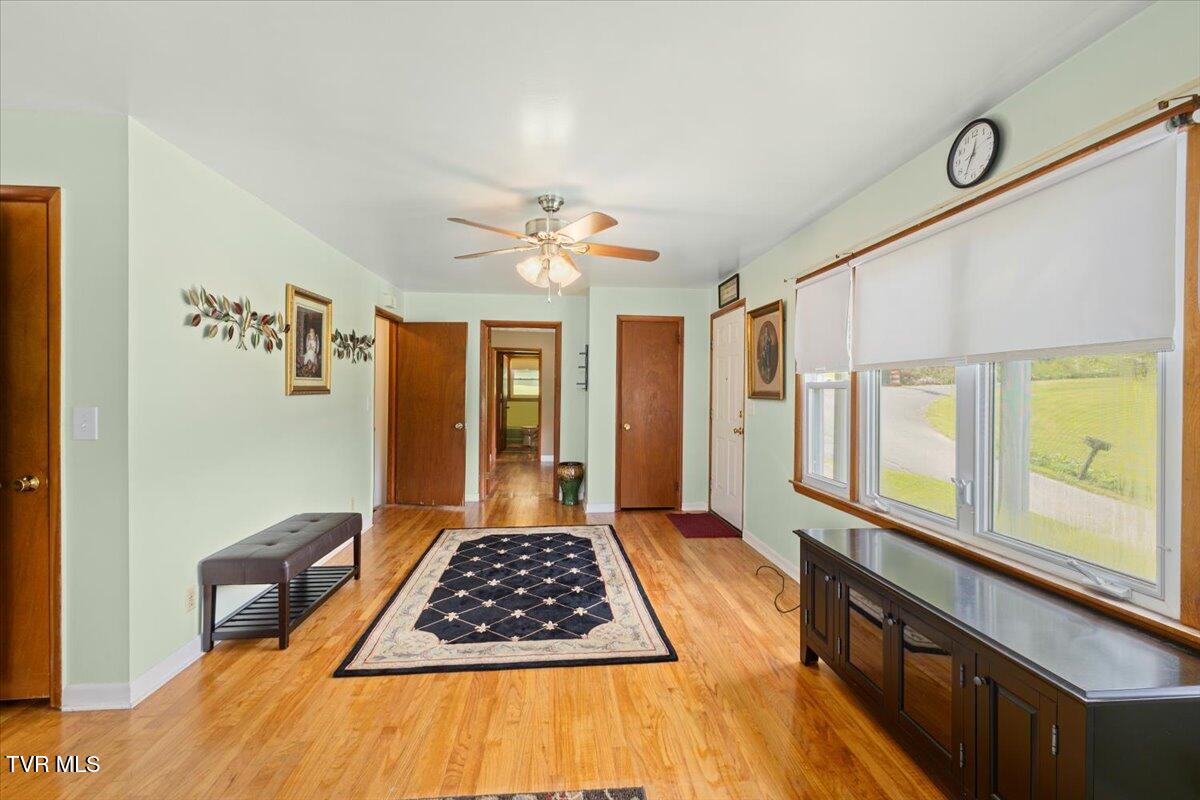 105 Meredith Drive, Elizabethton, Tennessee image 6