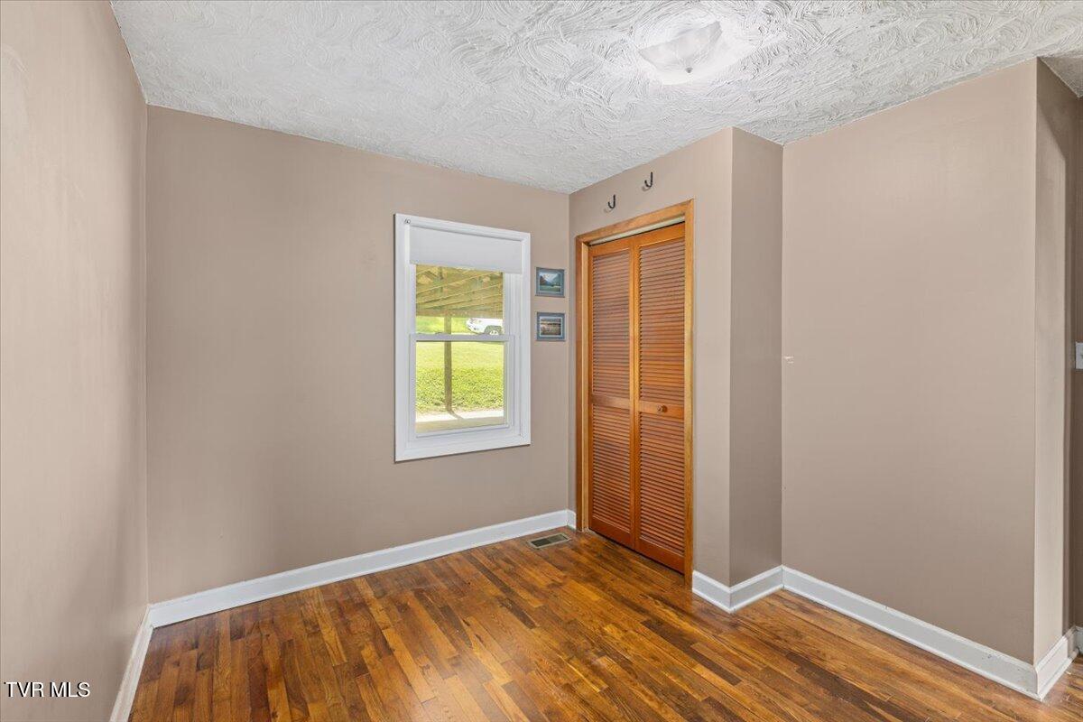 105 Meredith Drive, Elizabethton, Tennessee image 12